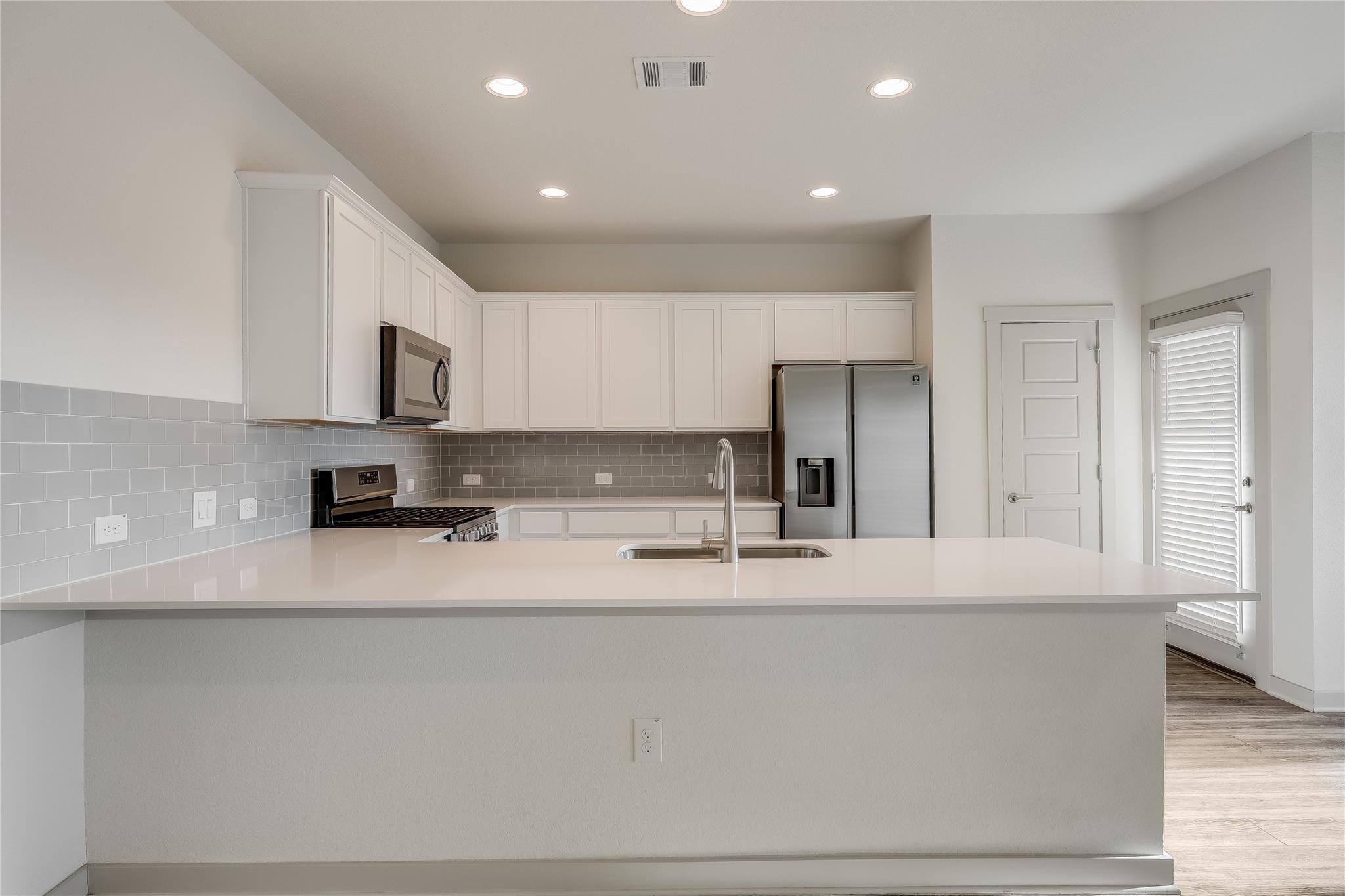 153 Filifera CT