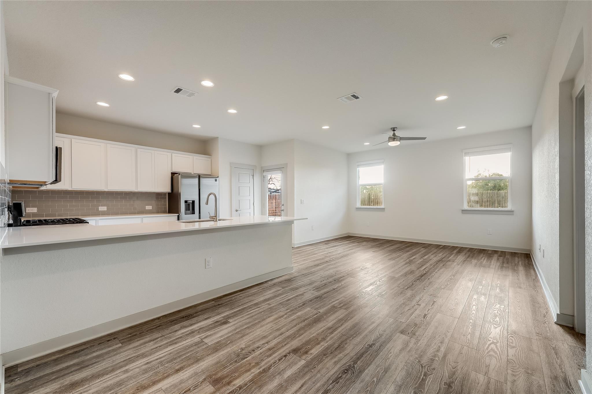 153 Filifera CT