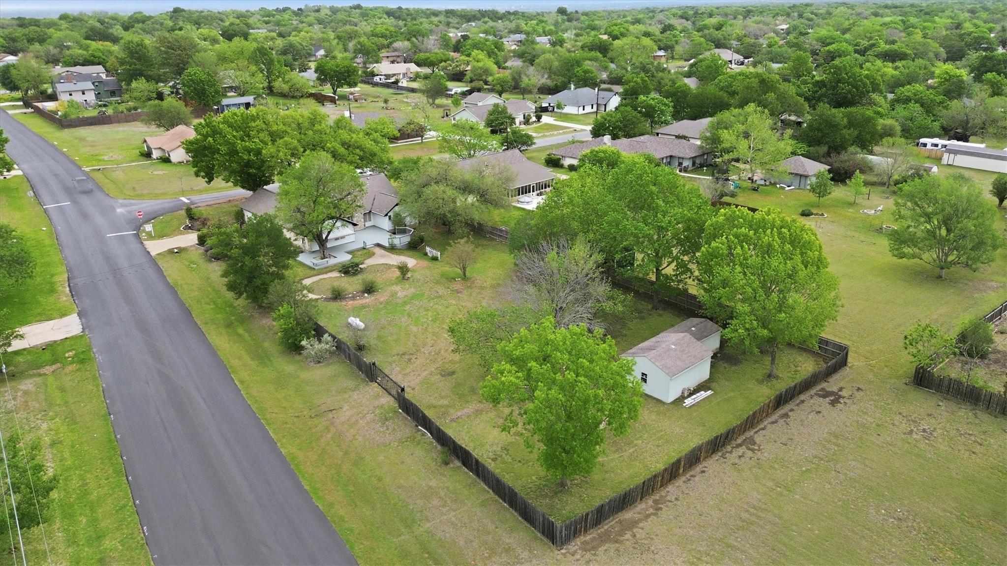201 Towhee DR