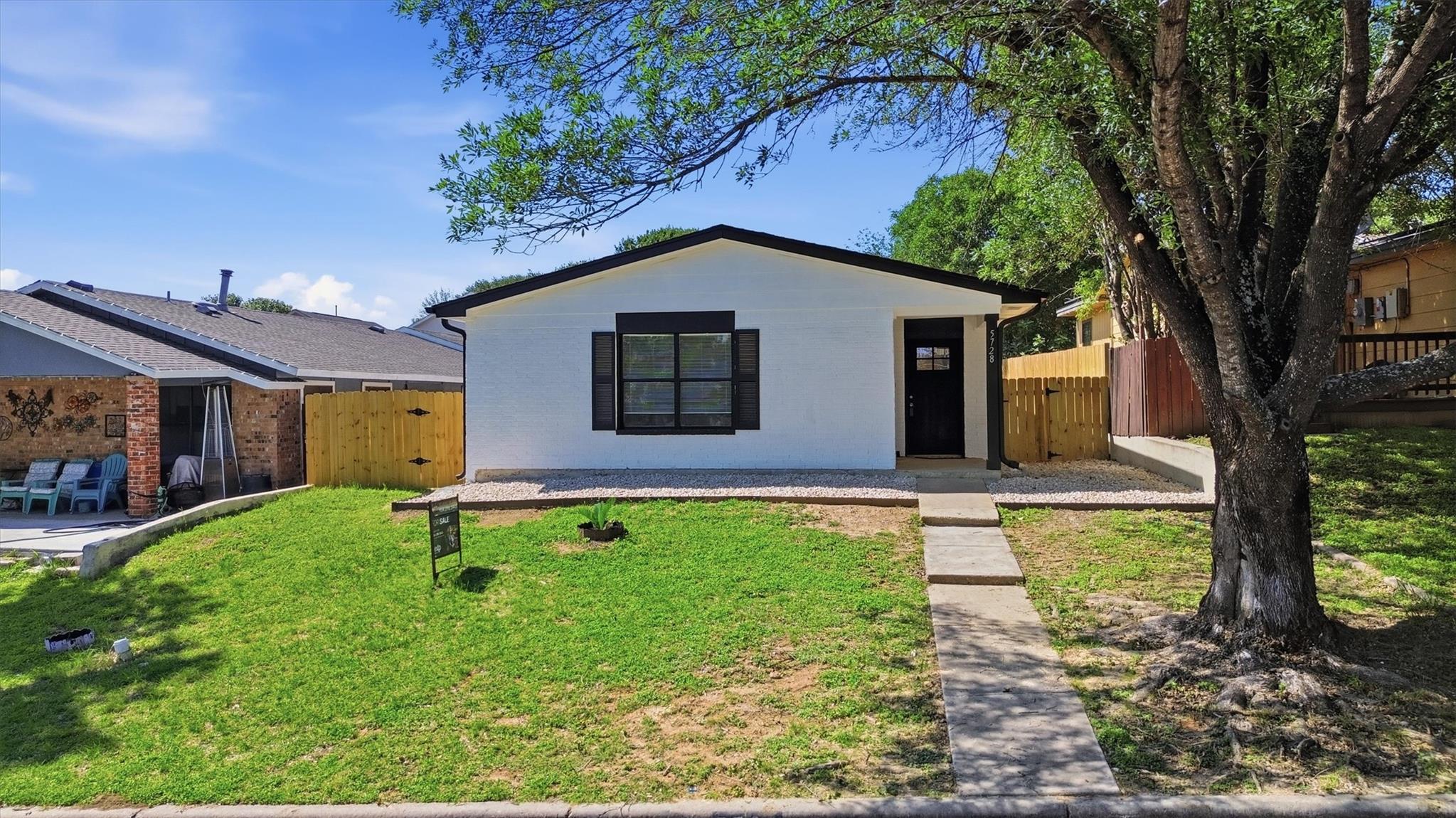 5728 Pinon Vista DR