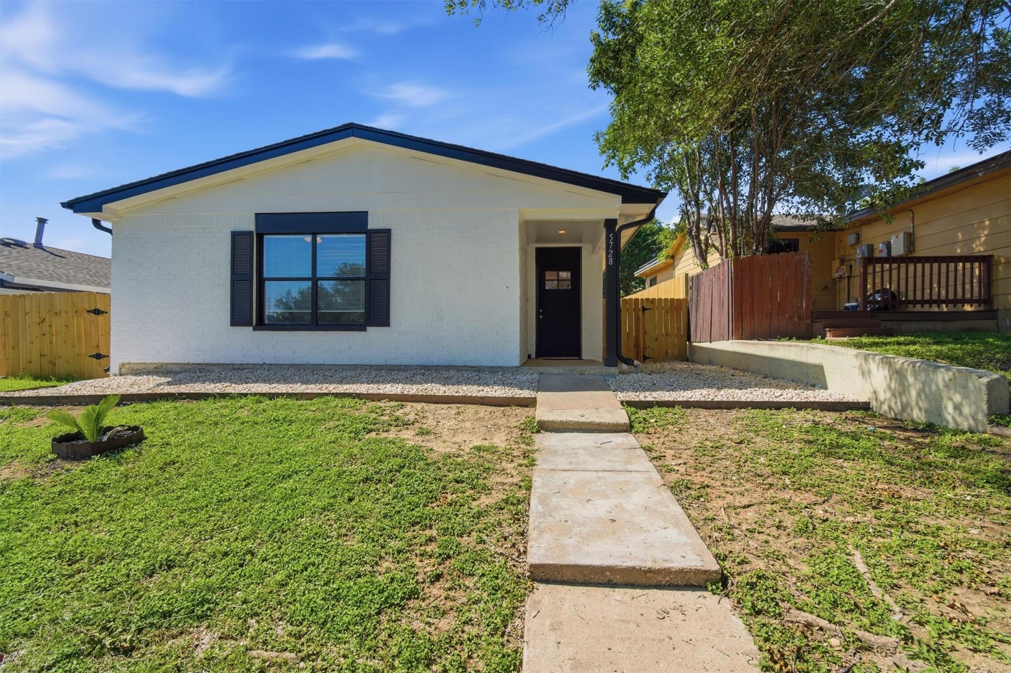 5728 Pinon Vista DR