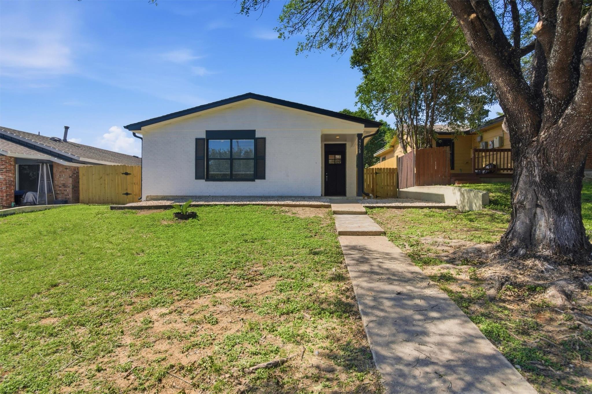 5728 Pinon Vista DR