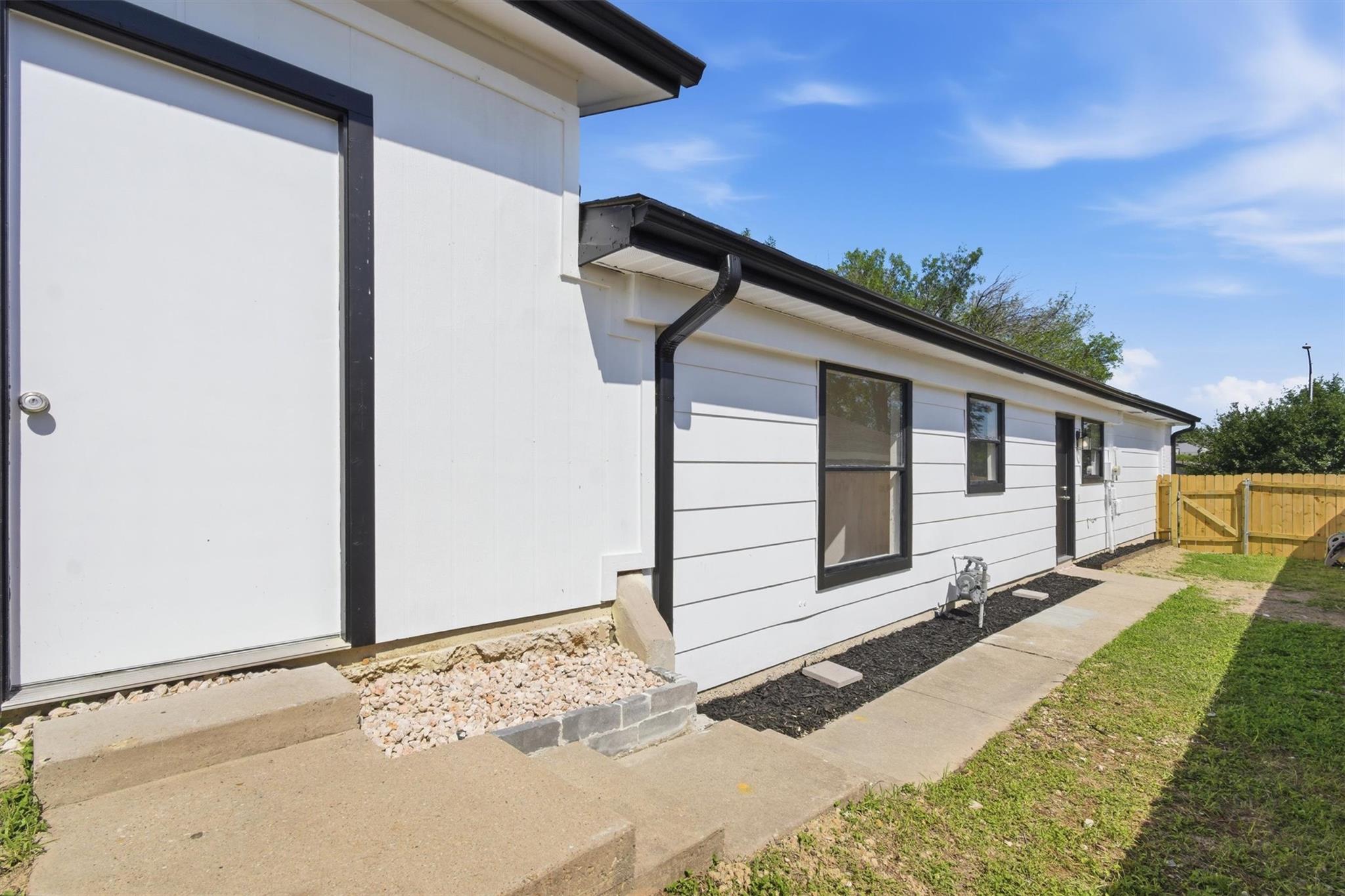 5728 Pinon Vista DR
