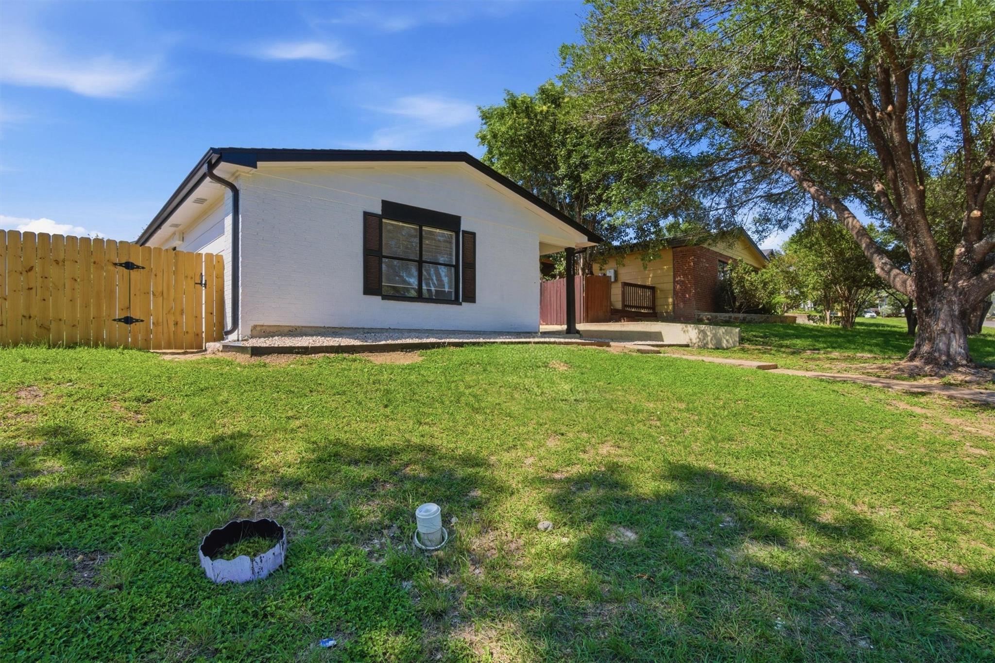 5728 Pinon Vista DR