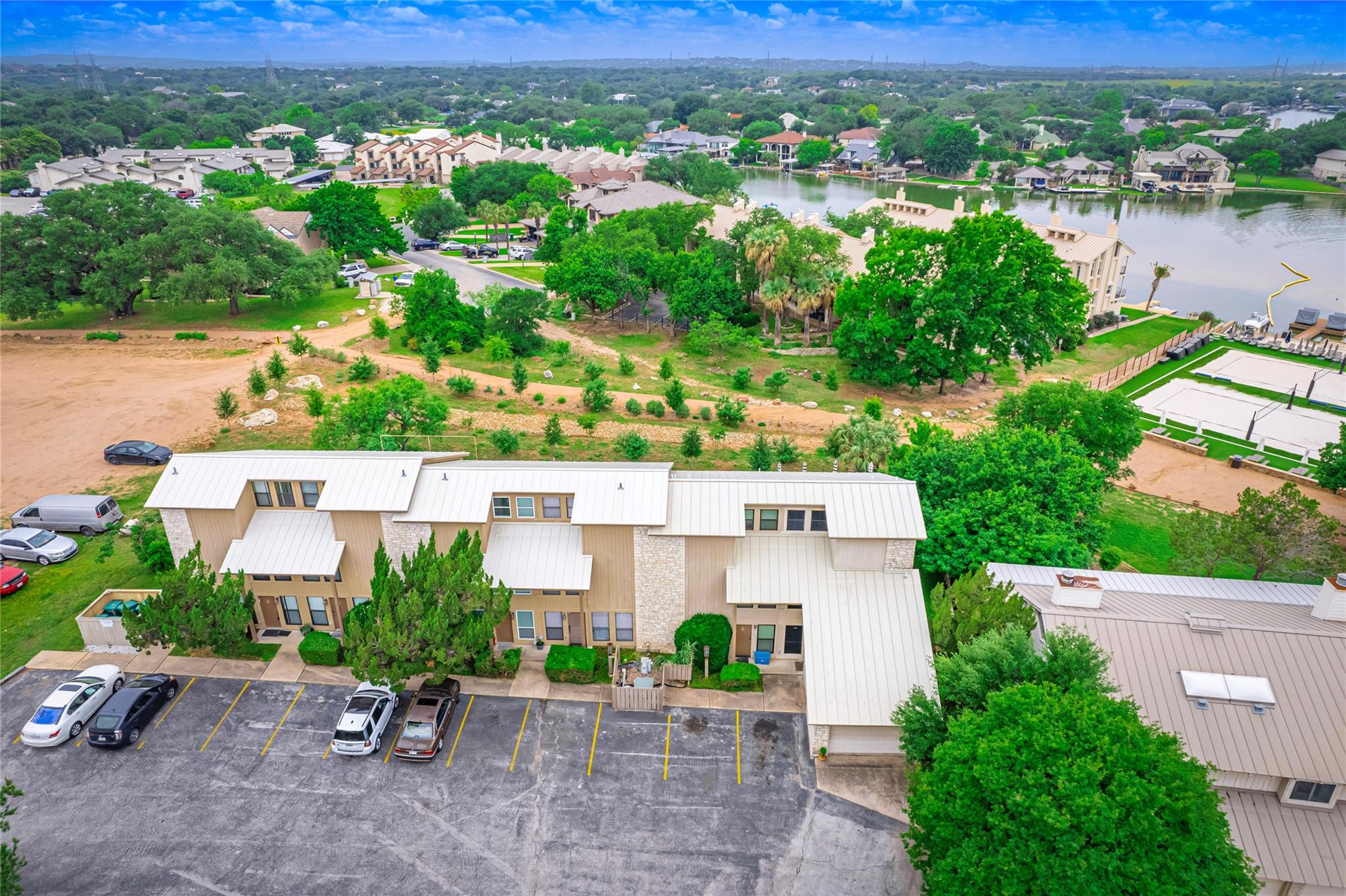 704 Horseshoe Bay BLVD Unit: L