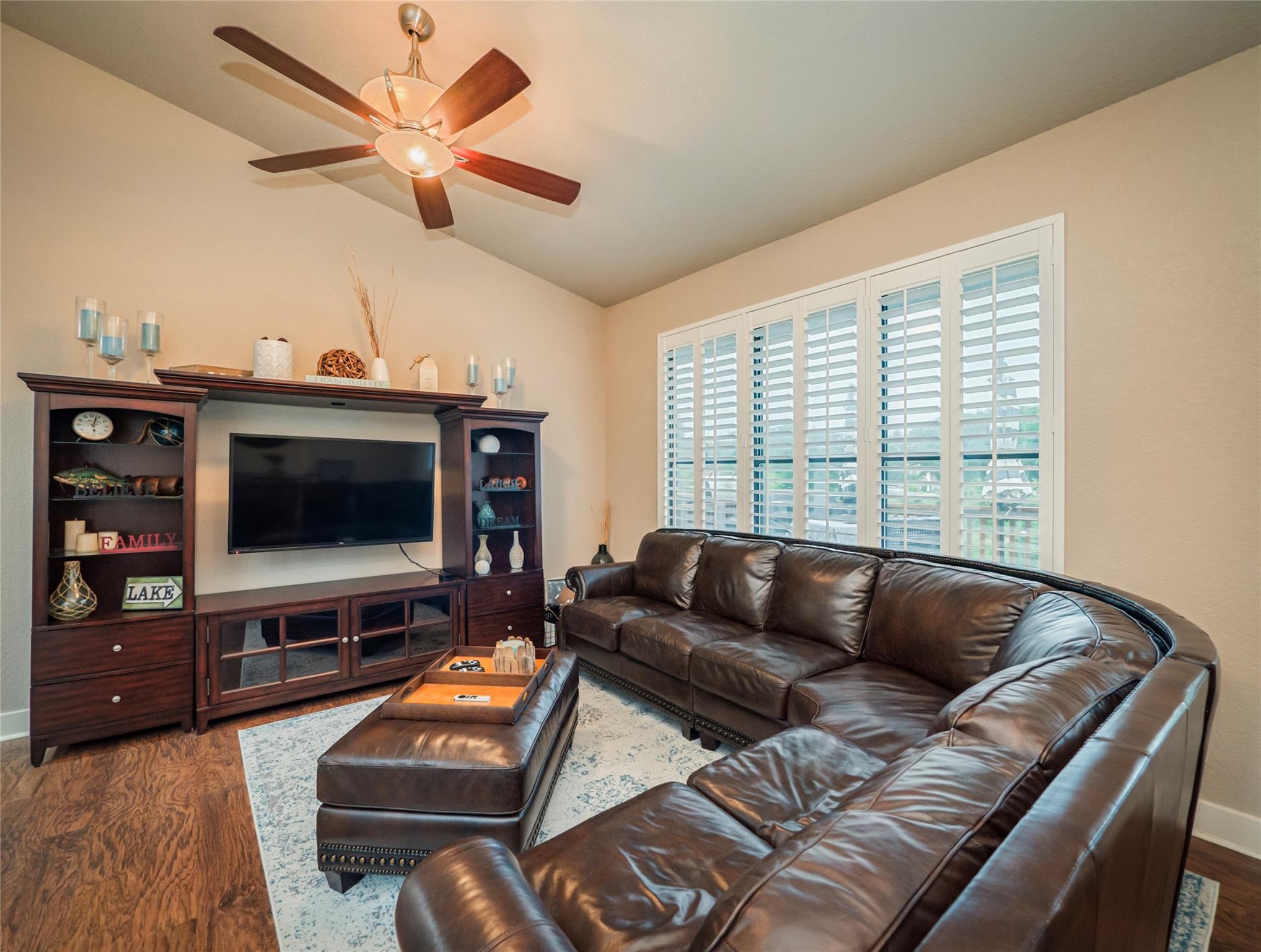 704 Horseshoe Bay BLVD Unit: L