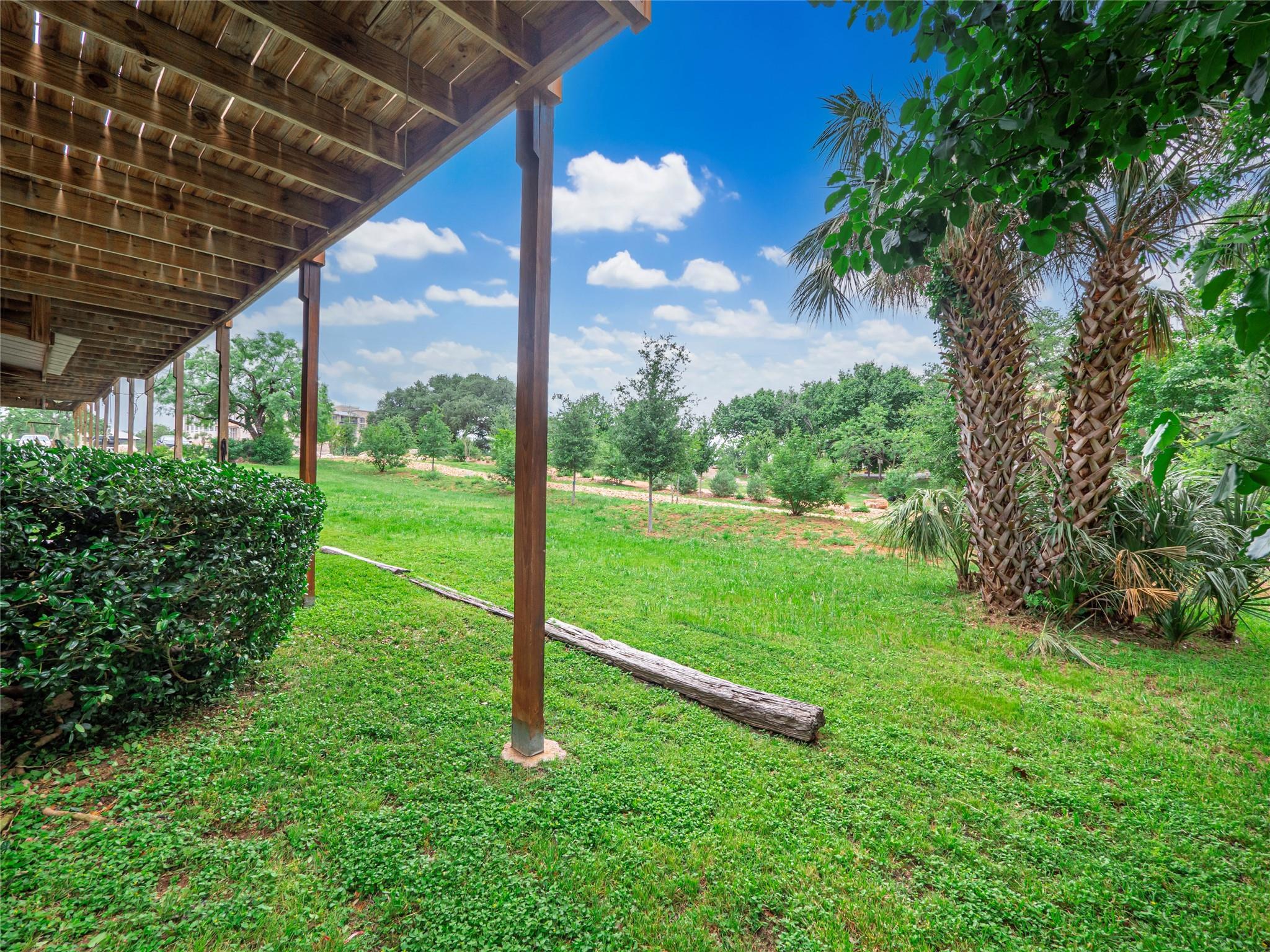 704 Horseshoe Bay BLVD Unit: L
