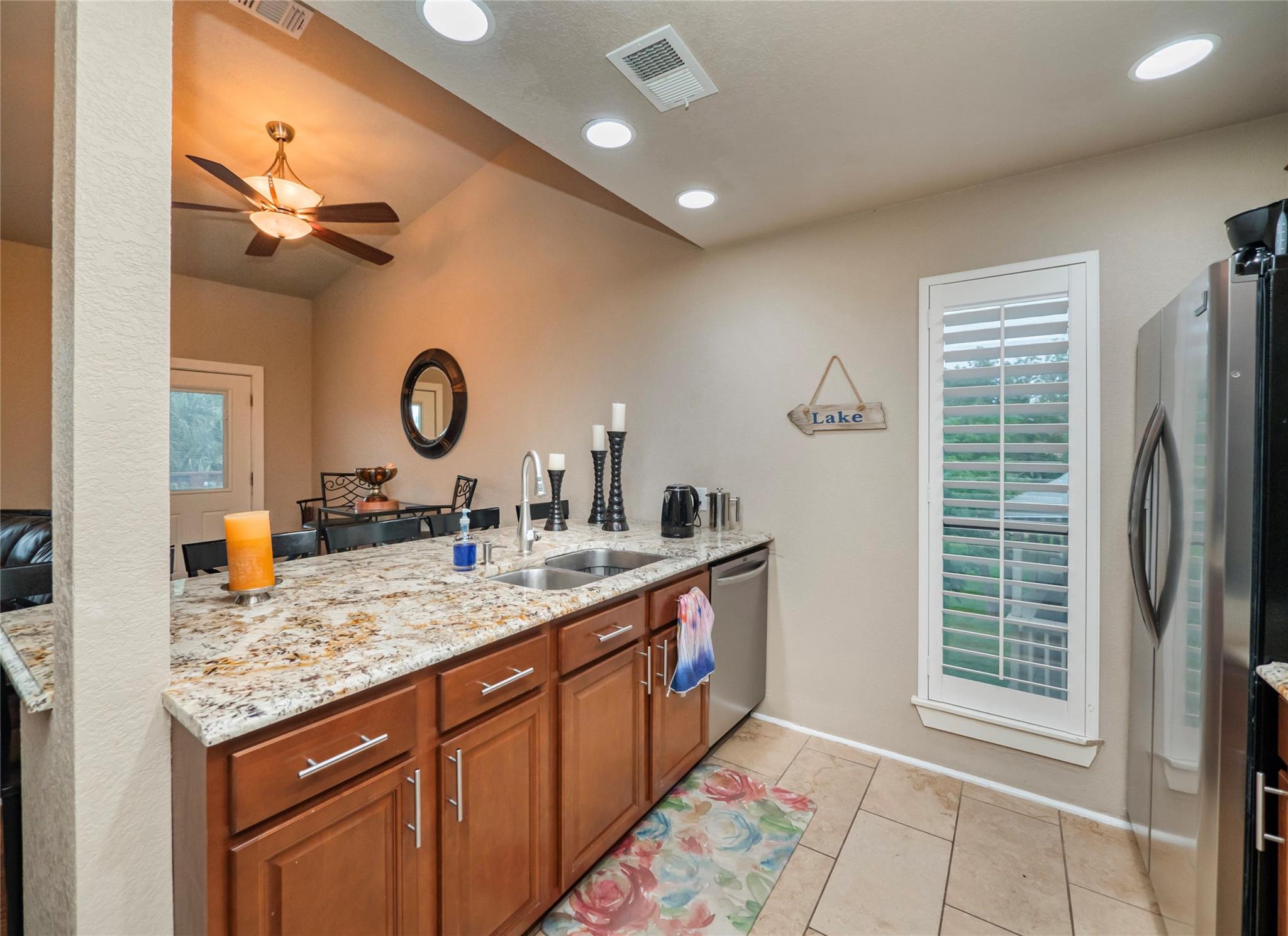 704 Horseshoe Bay BLVD Unit: L