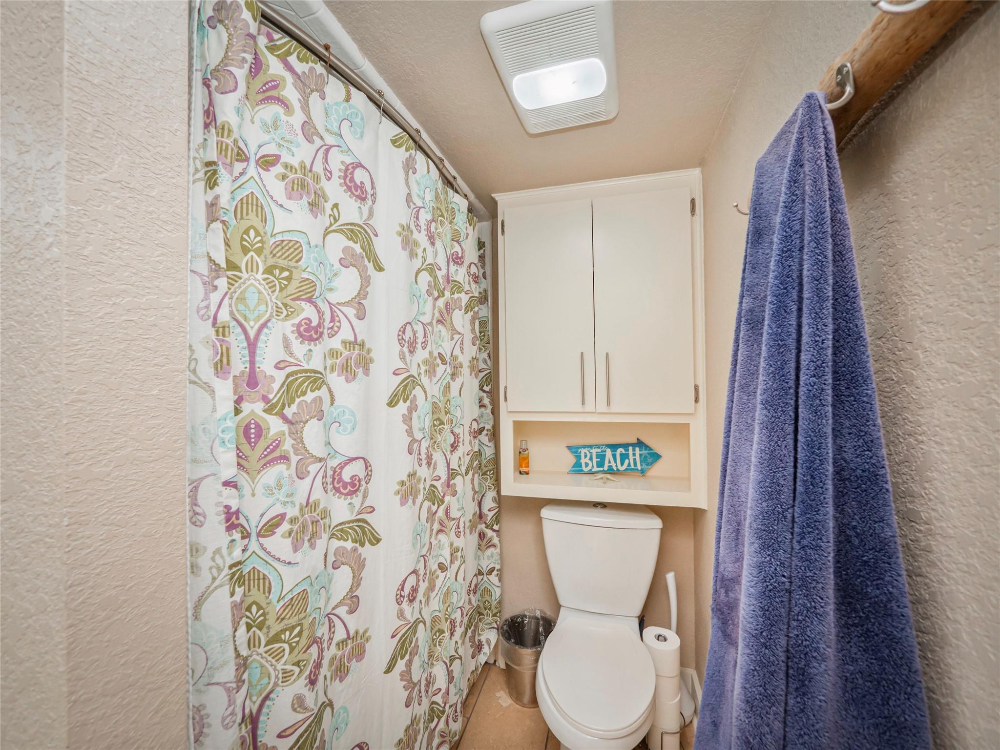 704 Horseshoe Bay BLVD Unit: L