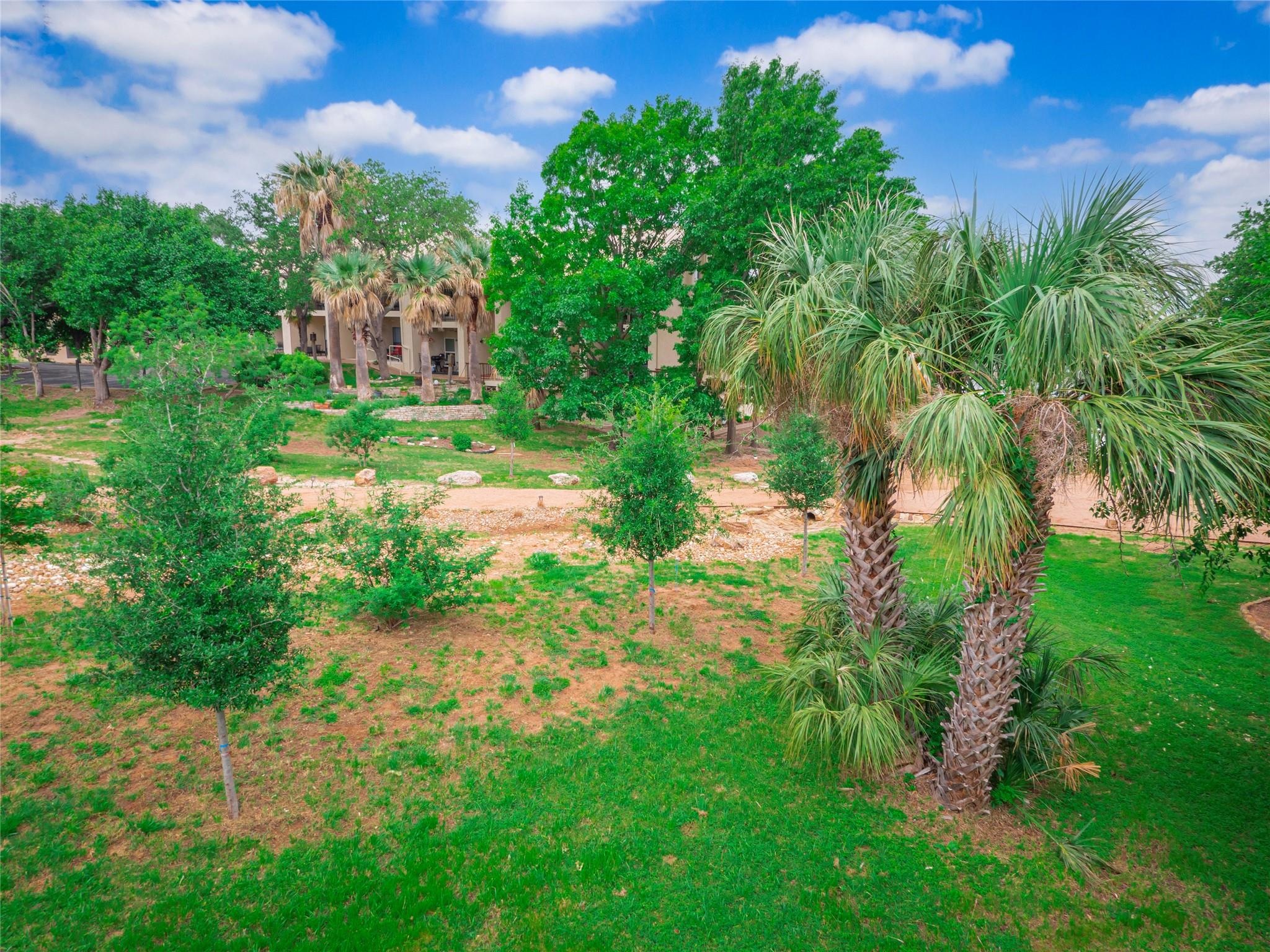 704 Horseshoe Bay BLVD Unit: L