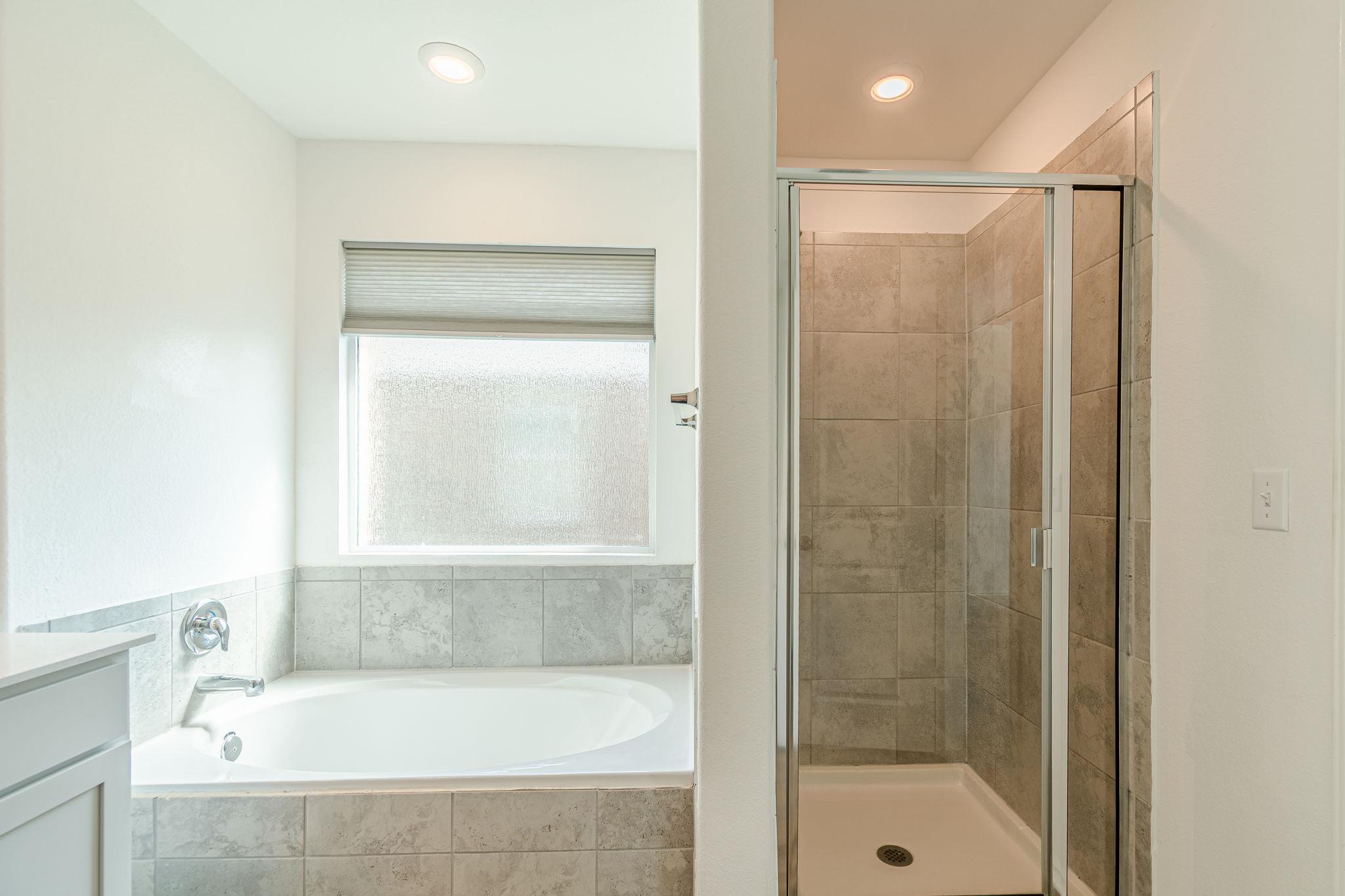 341 Escondido CIR