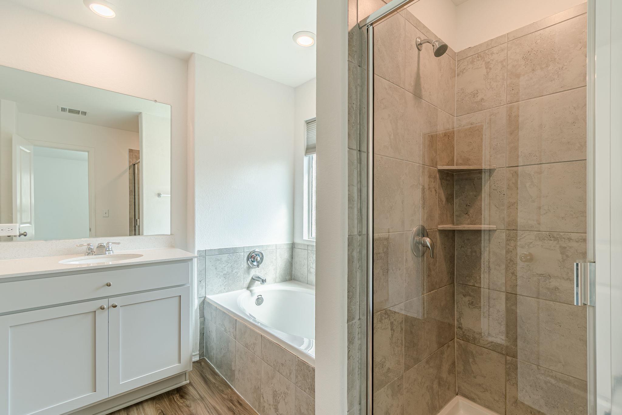341 Escondido CIR