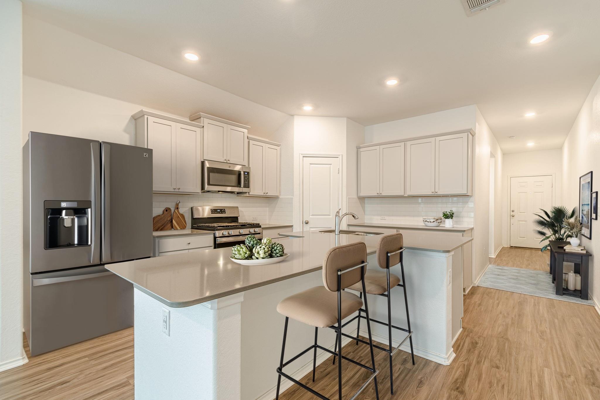 341 Escondido CIR