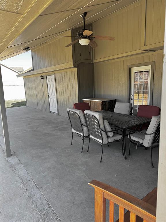 2127 Lazy Ridge DR