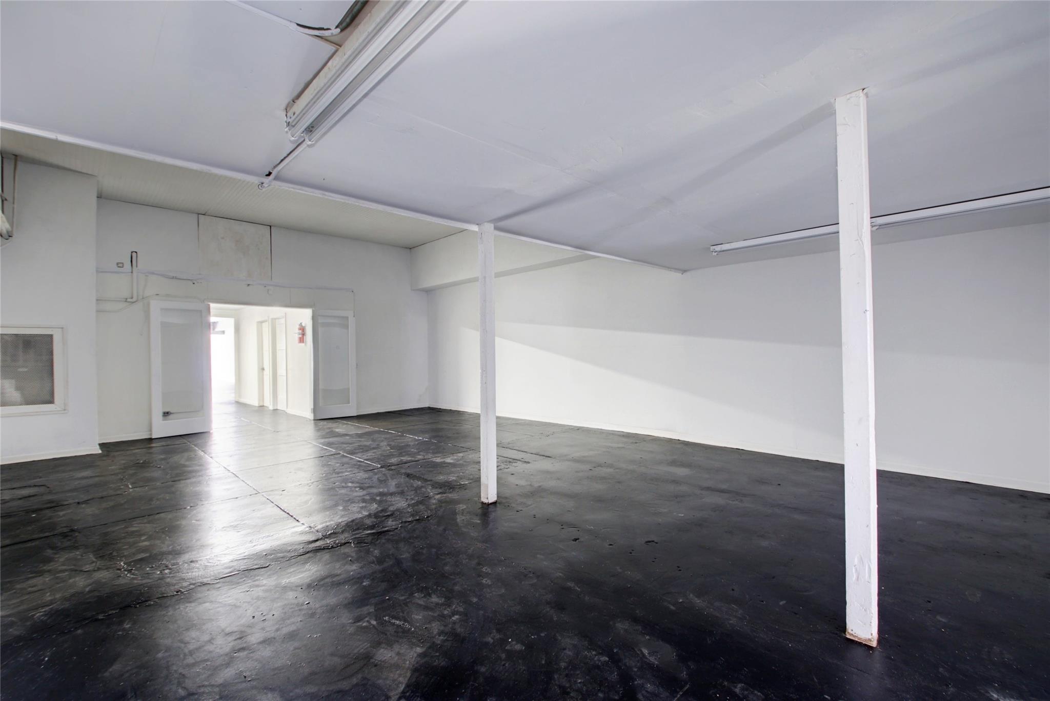 313 N Main ST