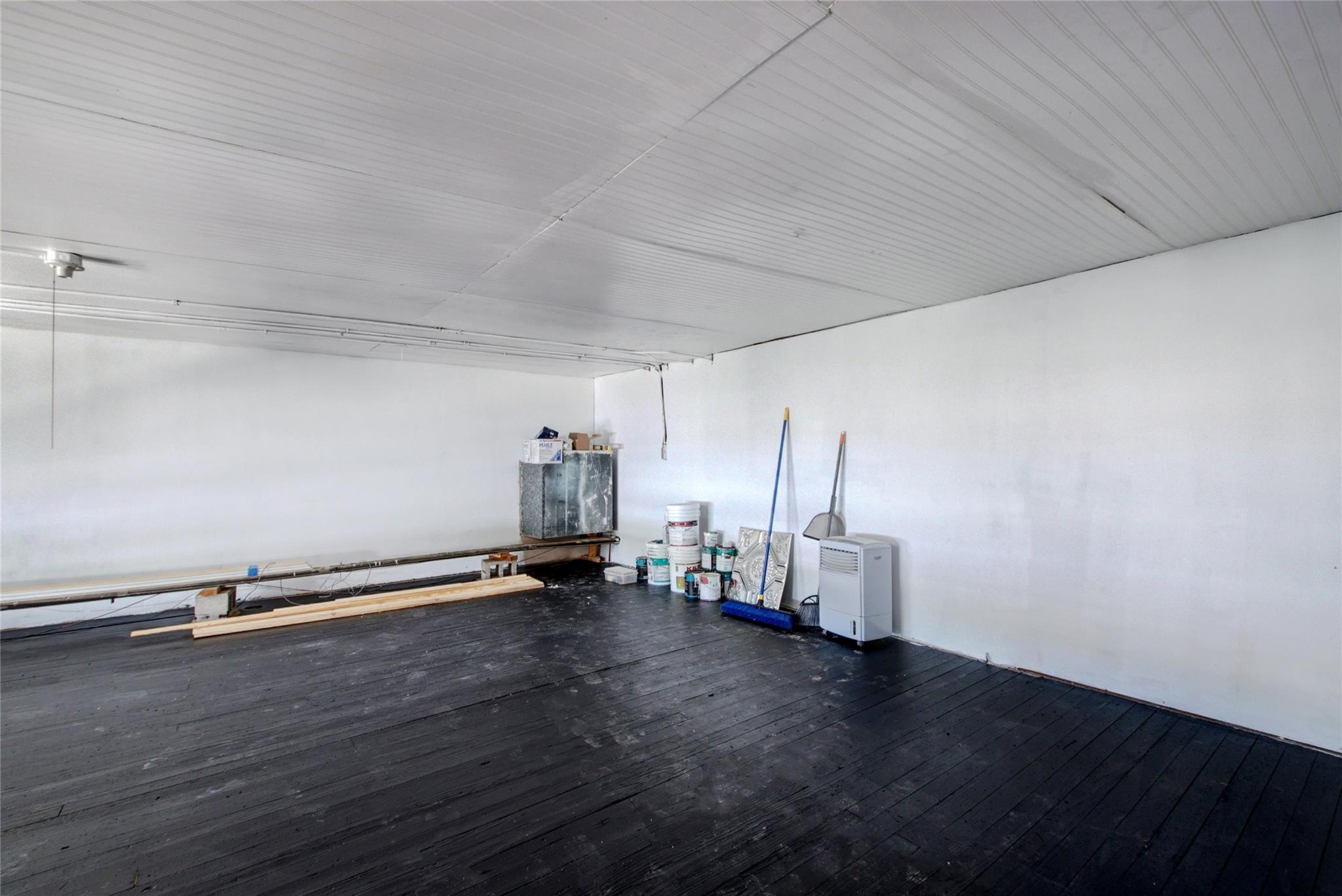 313 N Main ST