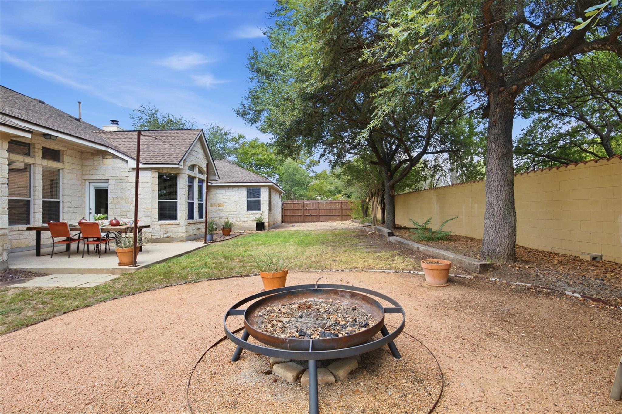 3004 Lombardi WAY