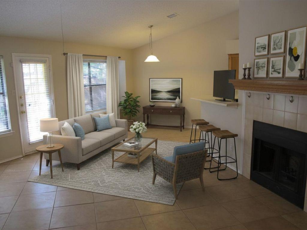 1301 Texas Oak WAY