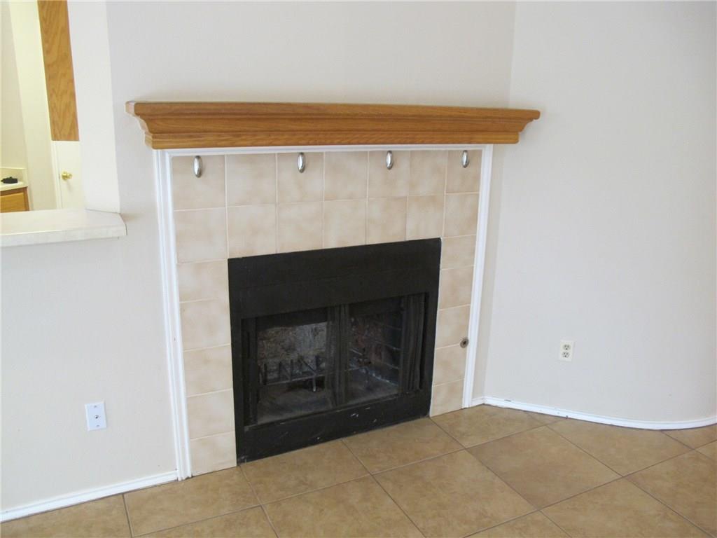 1301 Texas Oak WAY