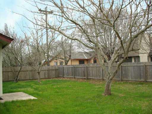 1301 Texas Oak WAY