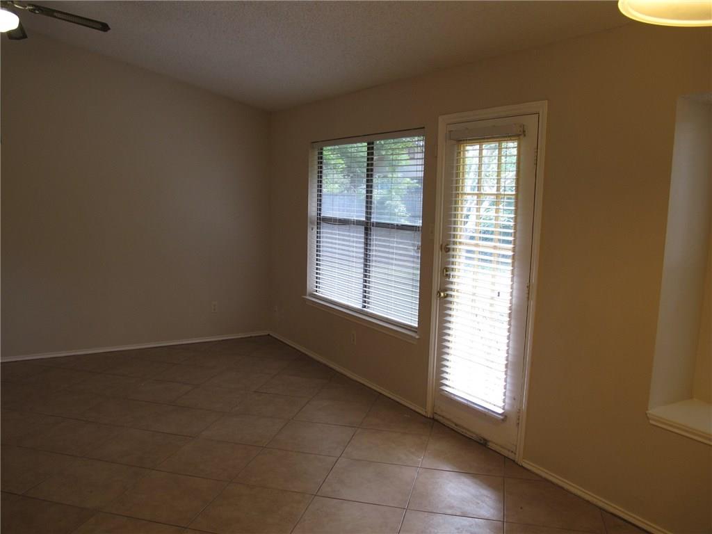 1301 Texas Oak WAY