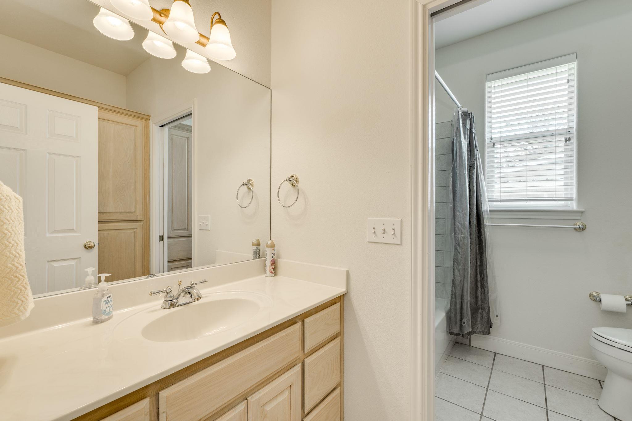 207 Flamingo CIR