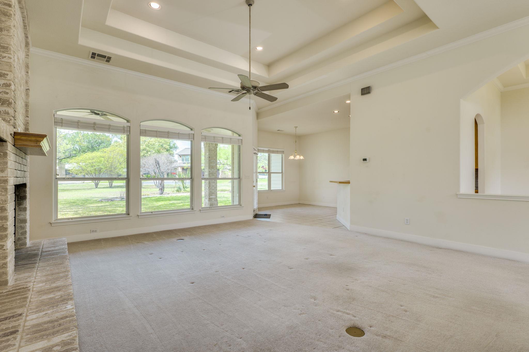 207 Flamingo CIR
