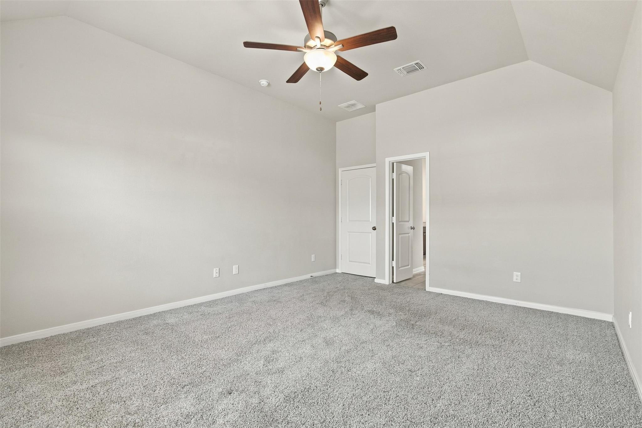 808 Fallbrook DR