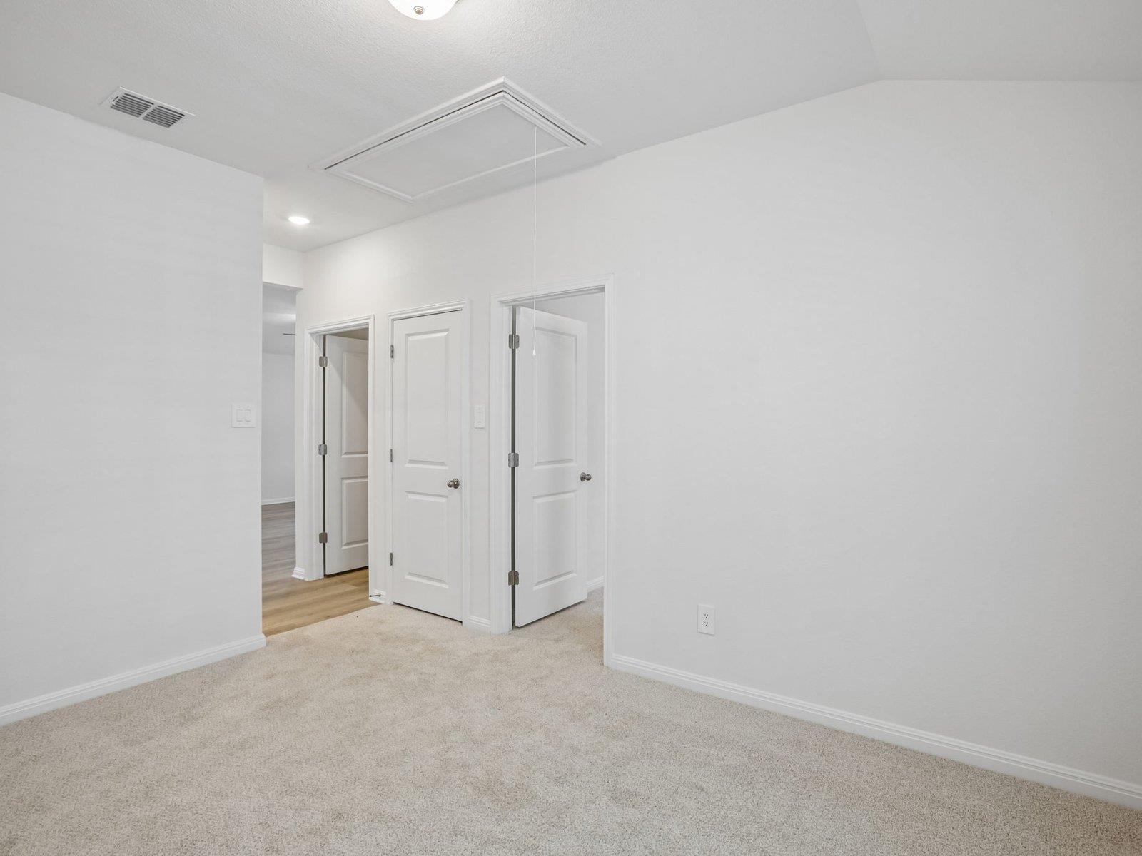 132 Woodbrook DR