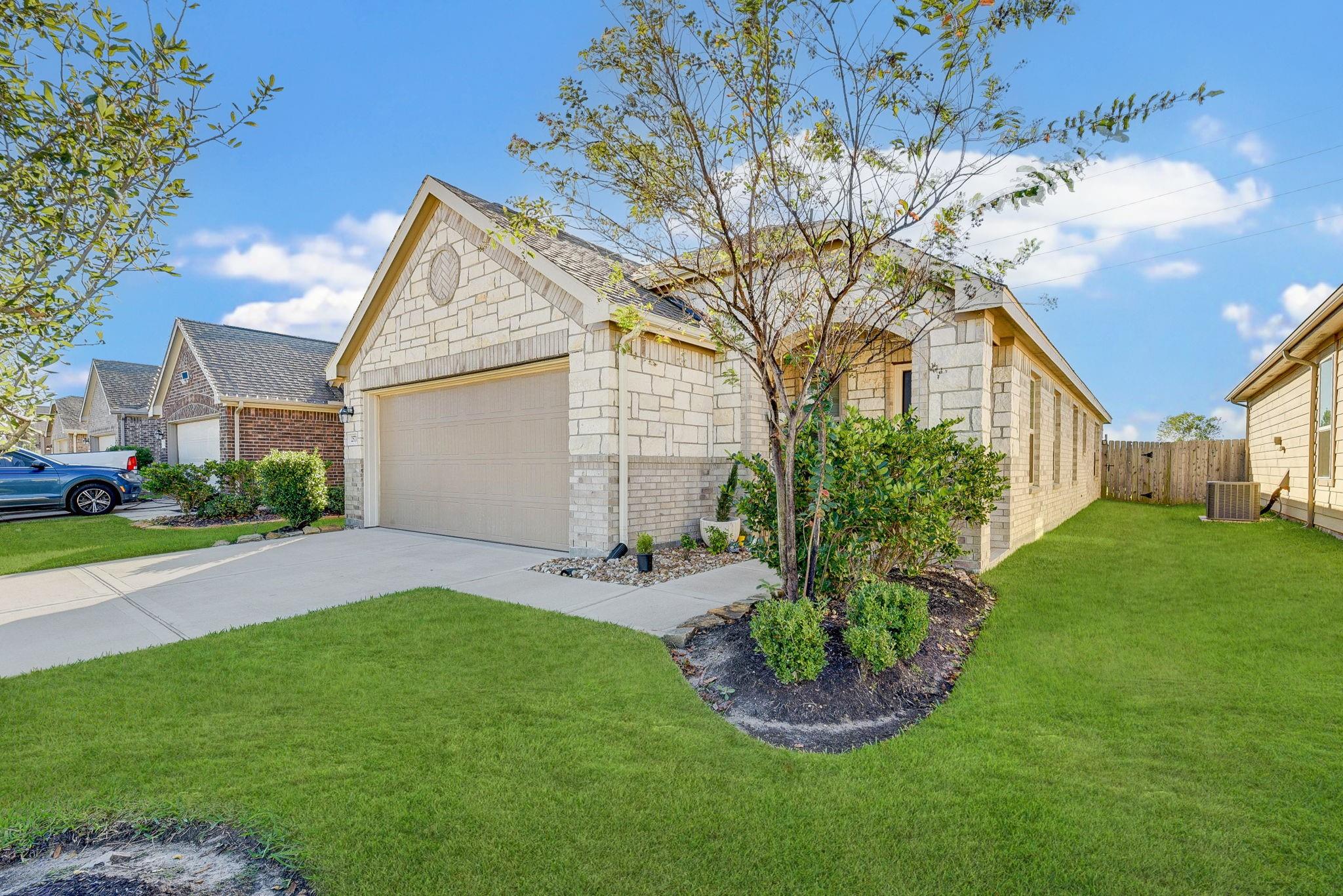 25719 Bottlebrush Sedge Street