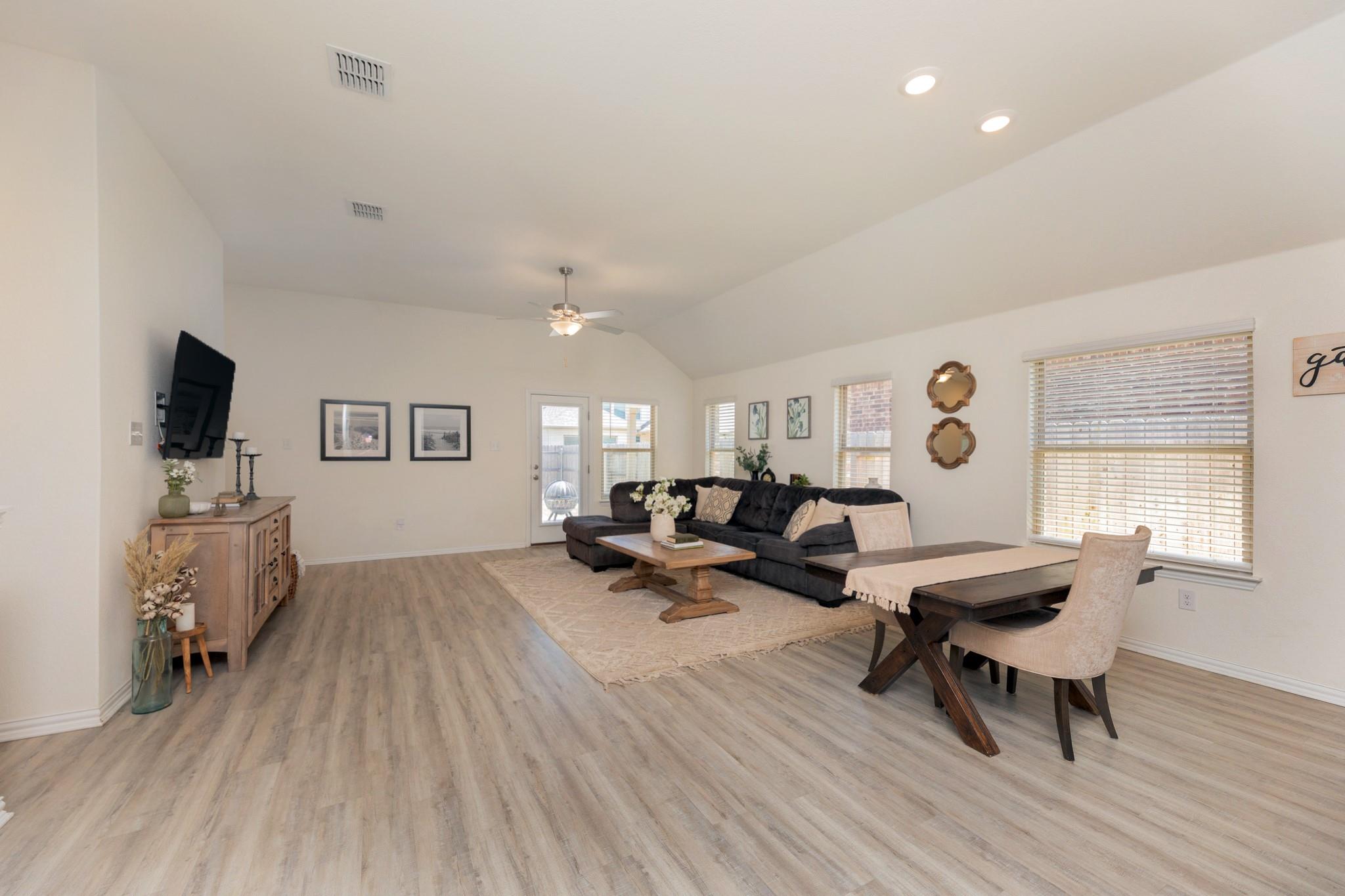 360 Jefferson DR
