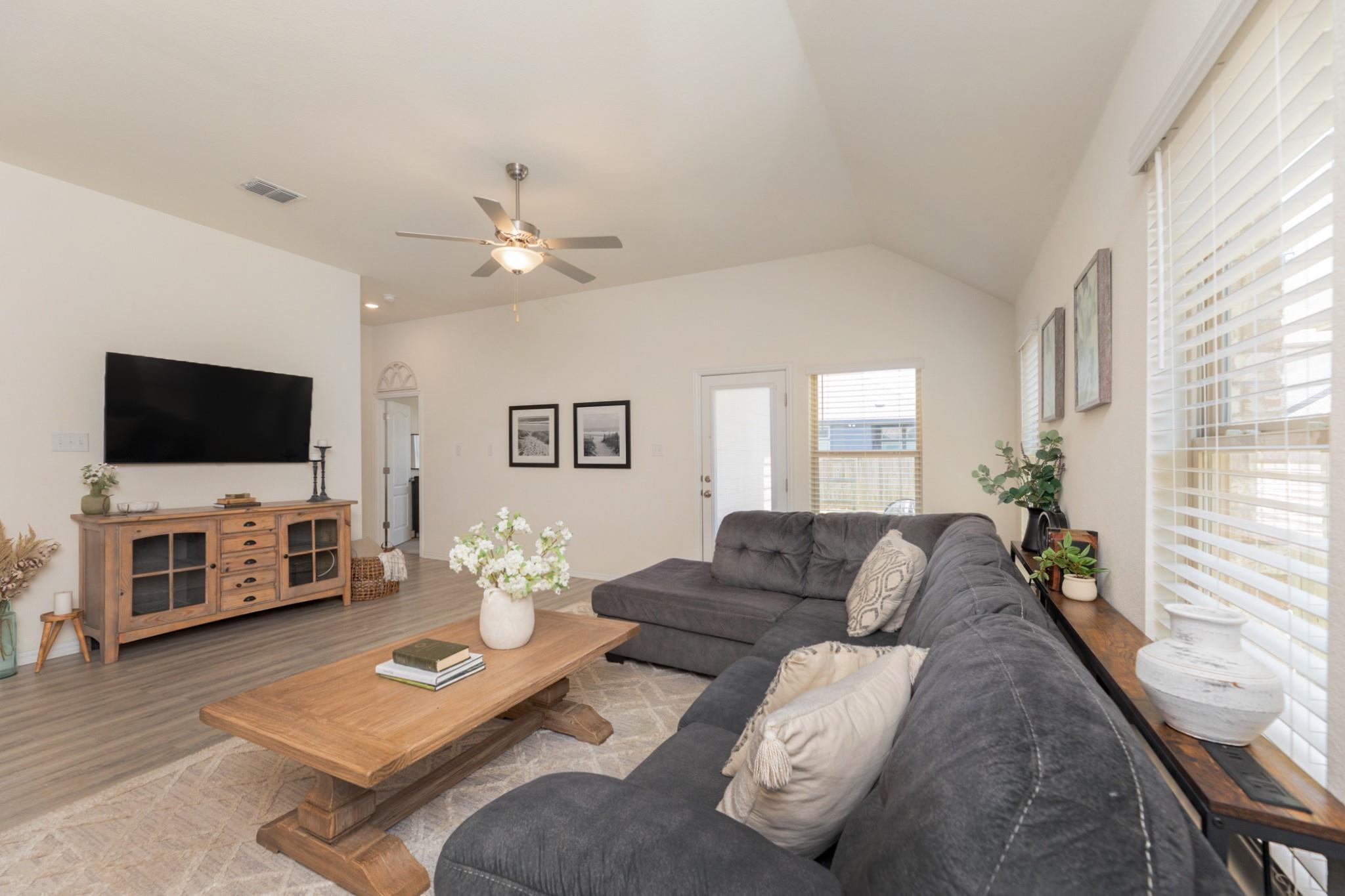 360 Jefferson DR