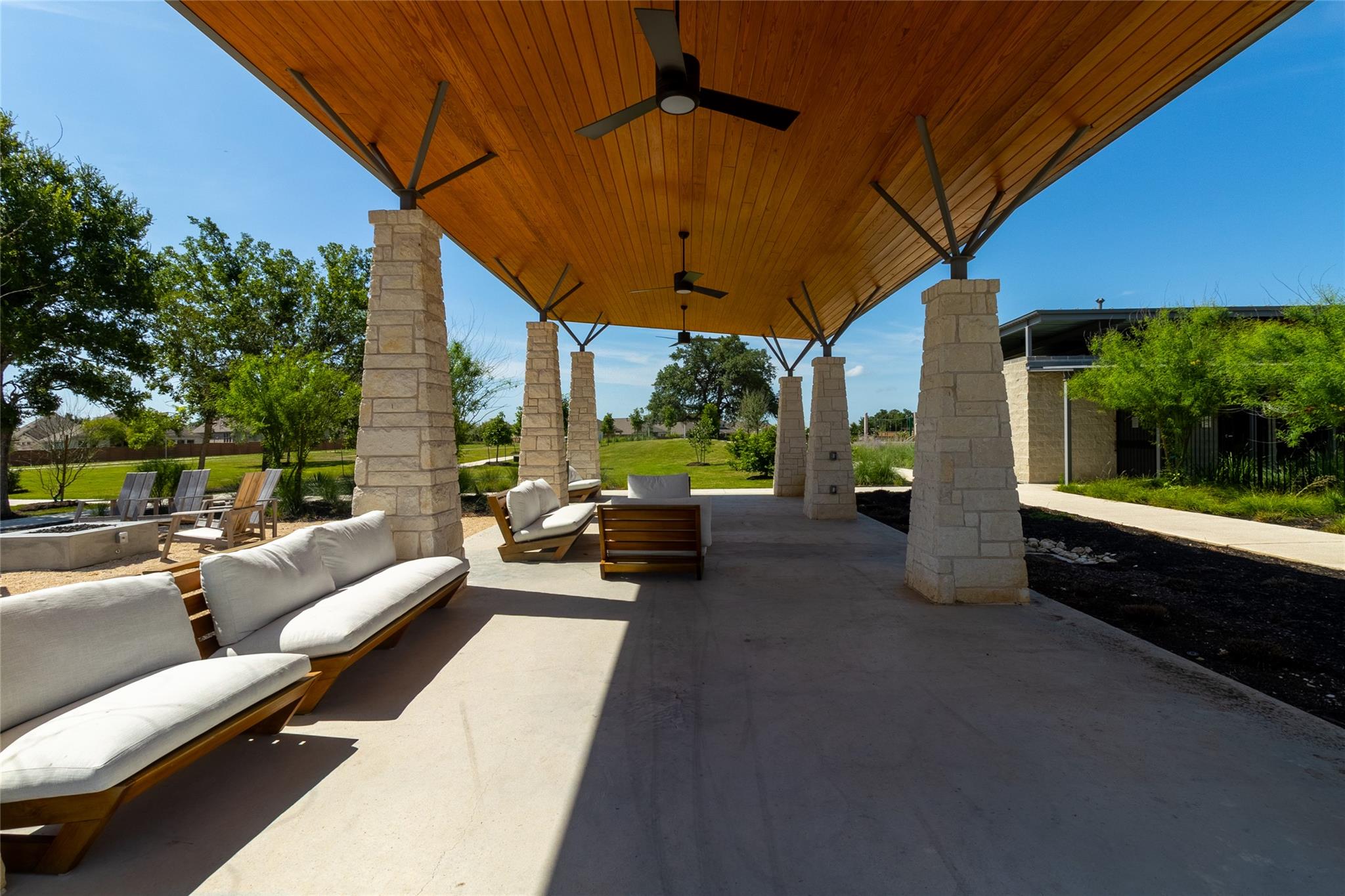 360 Jefferson DR