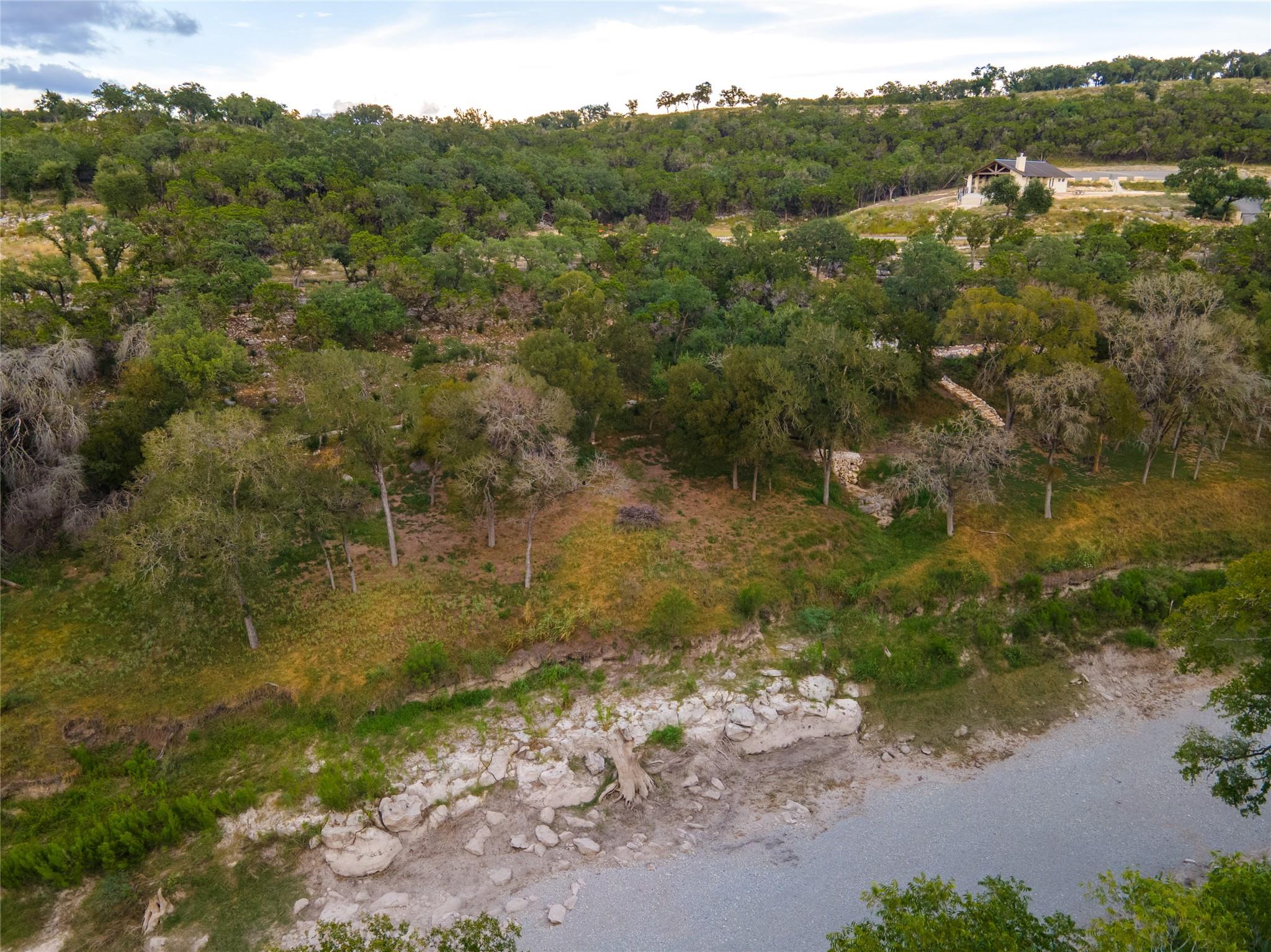 1853 Paradise PKWY