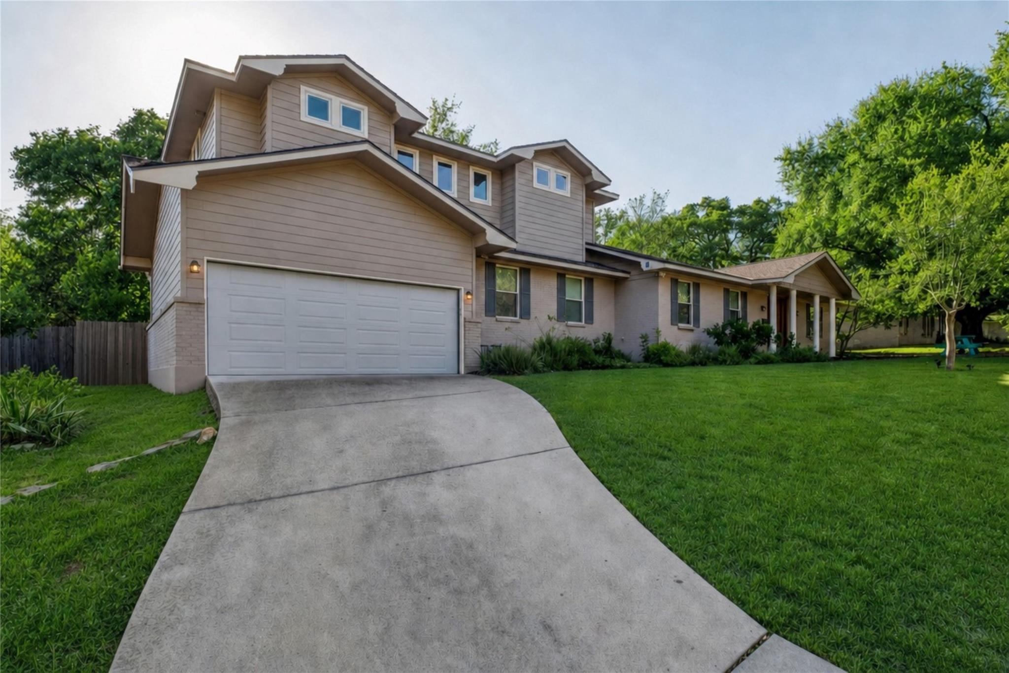 3927 Knollwood DR