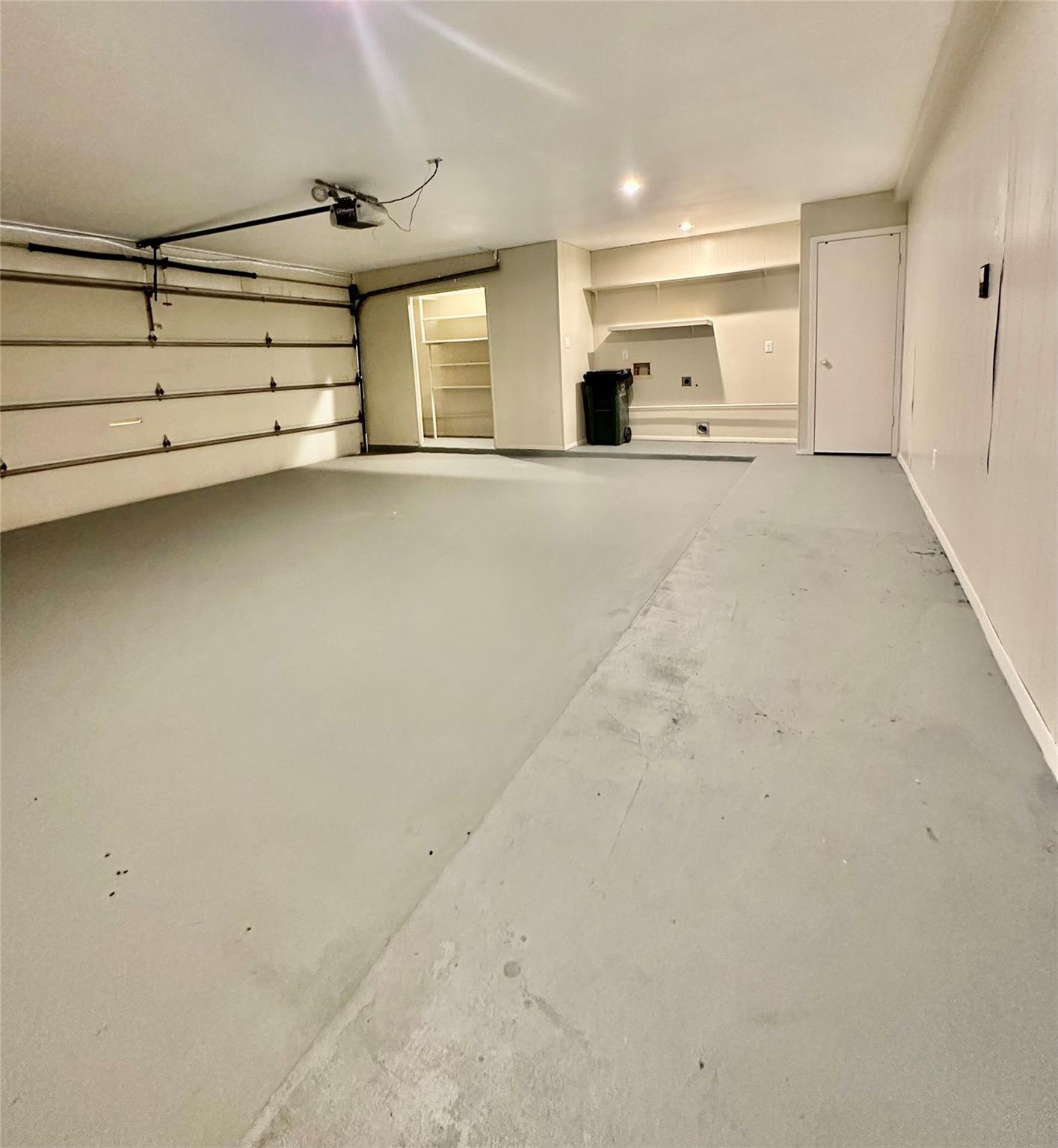 8111 Middle CT