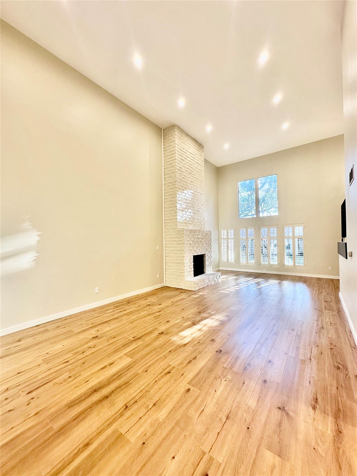 8111 Middle CT