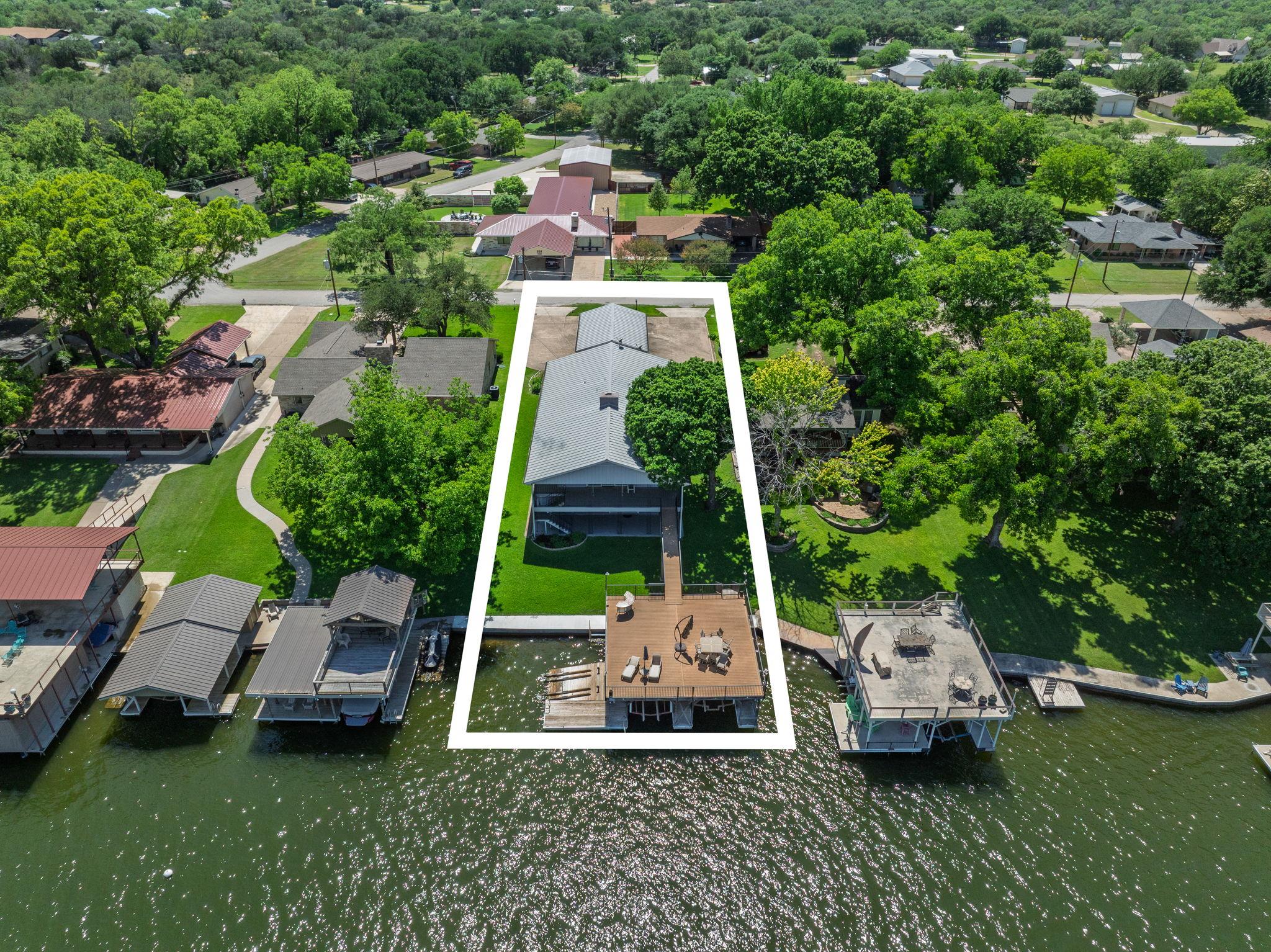 208 Riverside DR