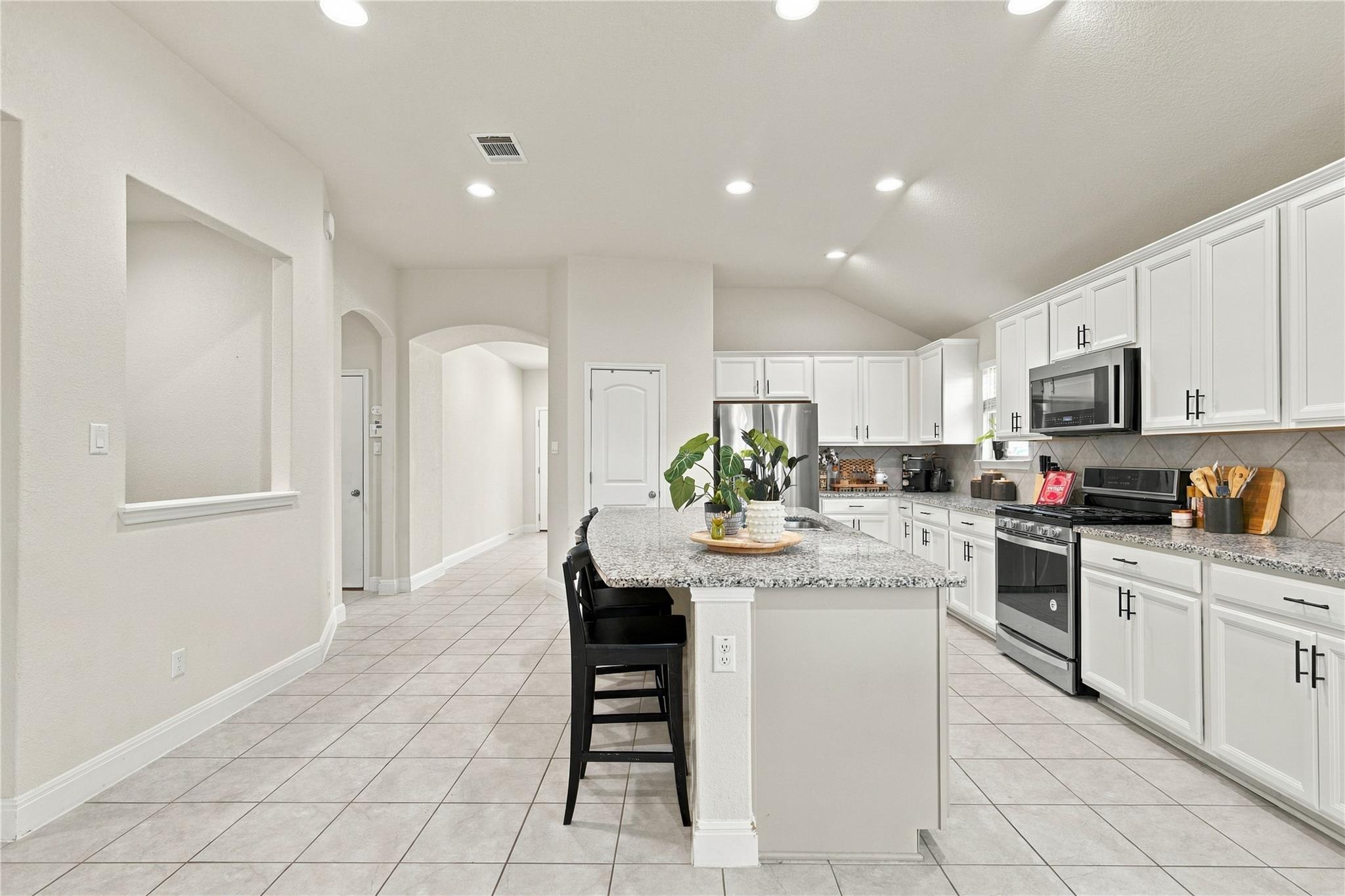 6025 Gimignano PL