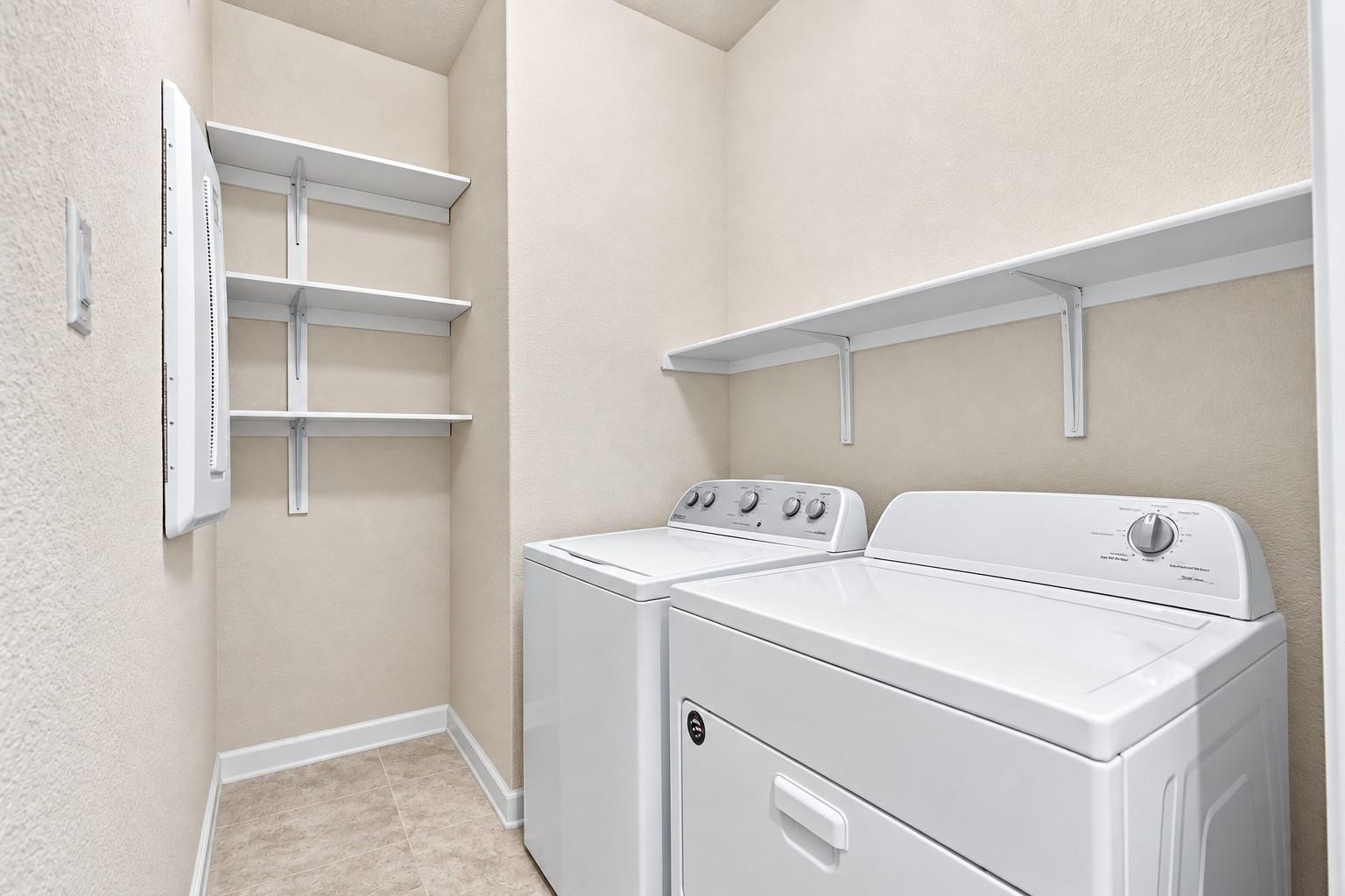 6025 Gimignano PL