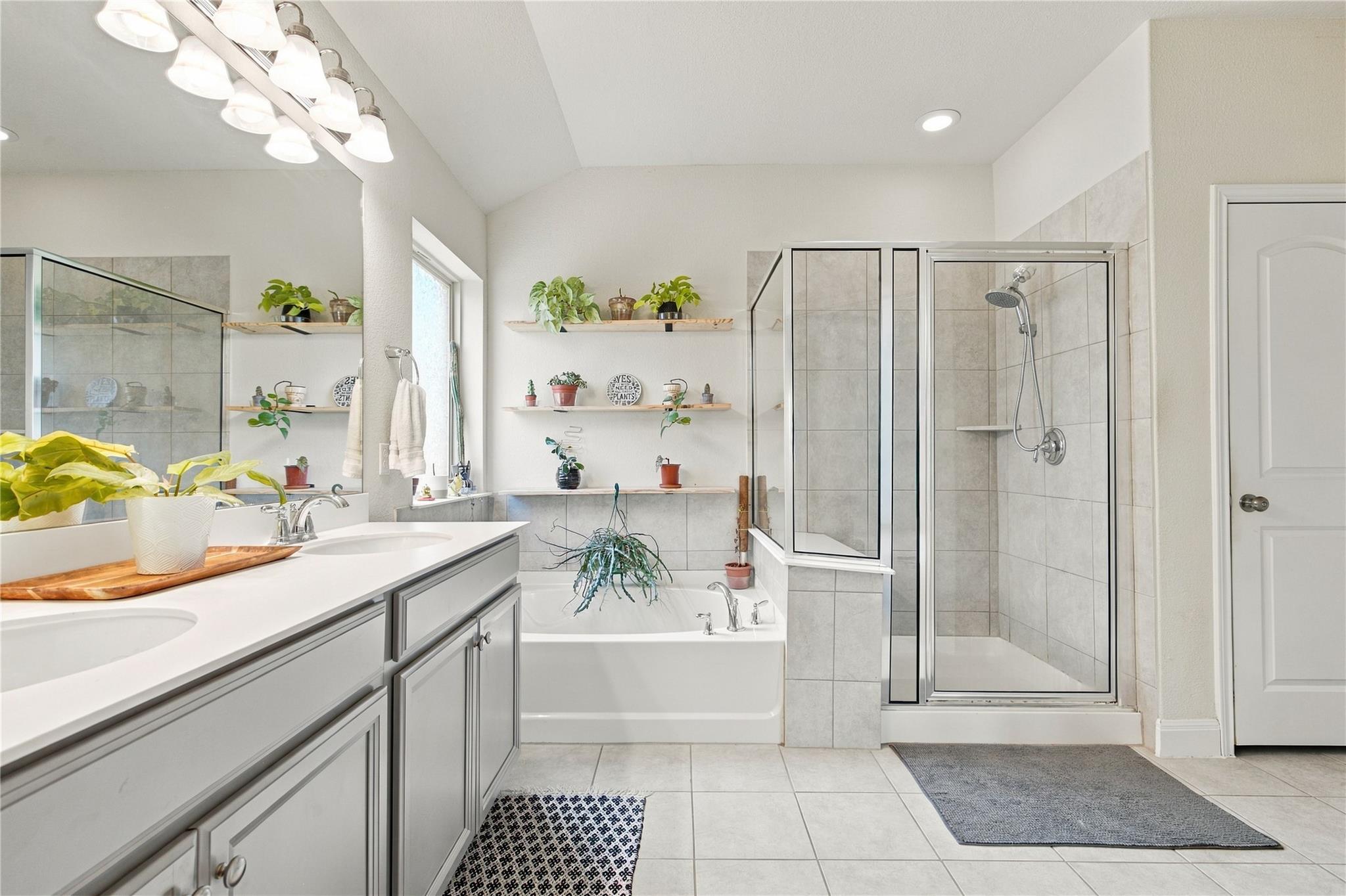 6025 Gimignano PL