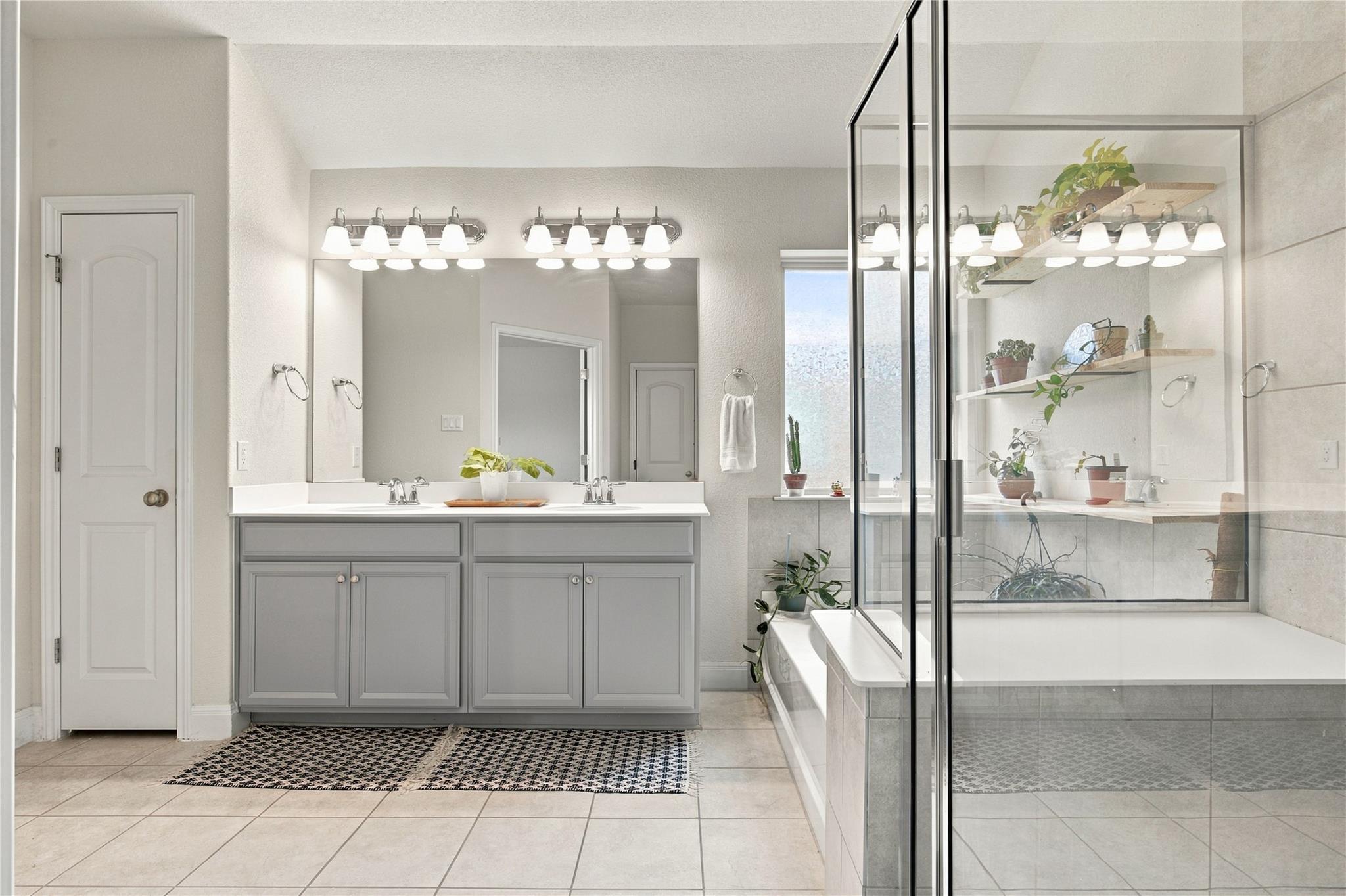 6025 Gimignano PL