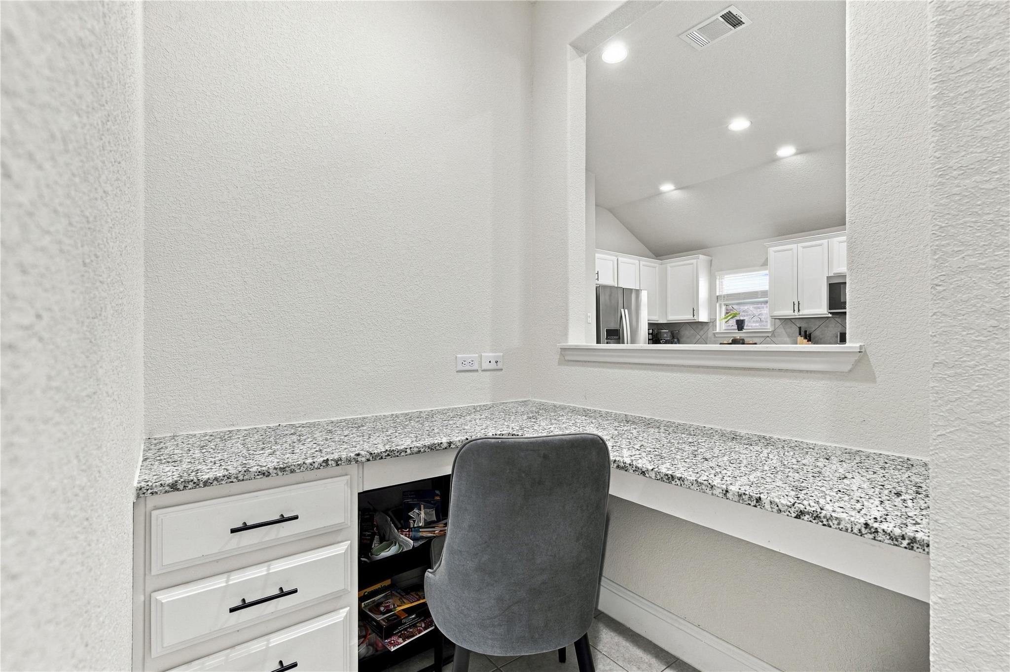 6025 Gimignano PL