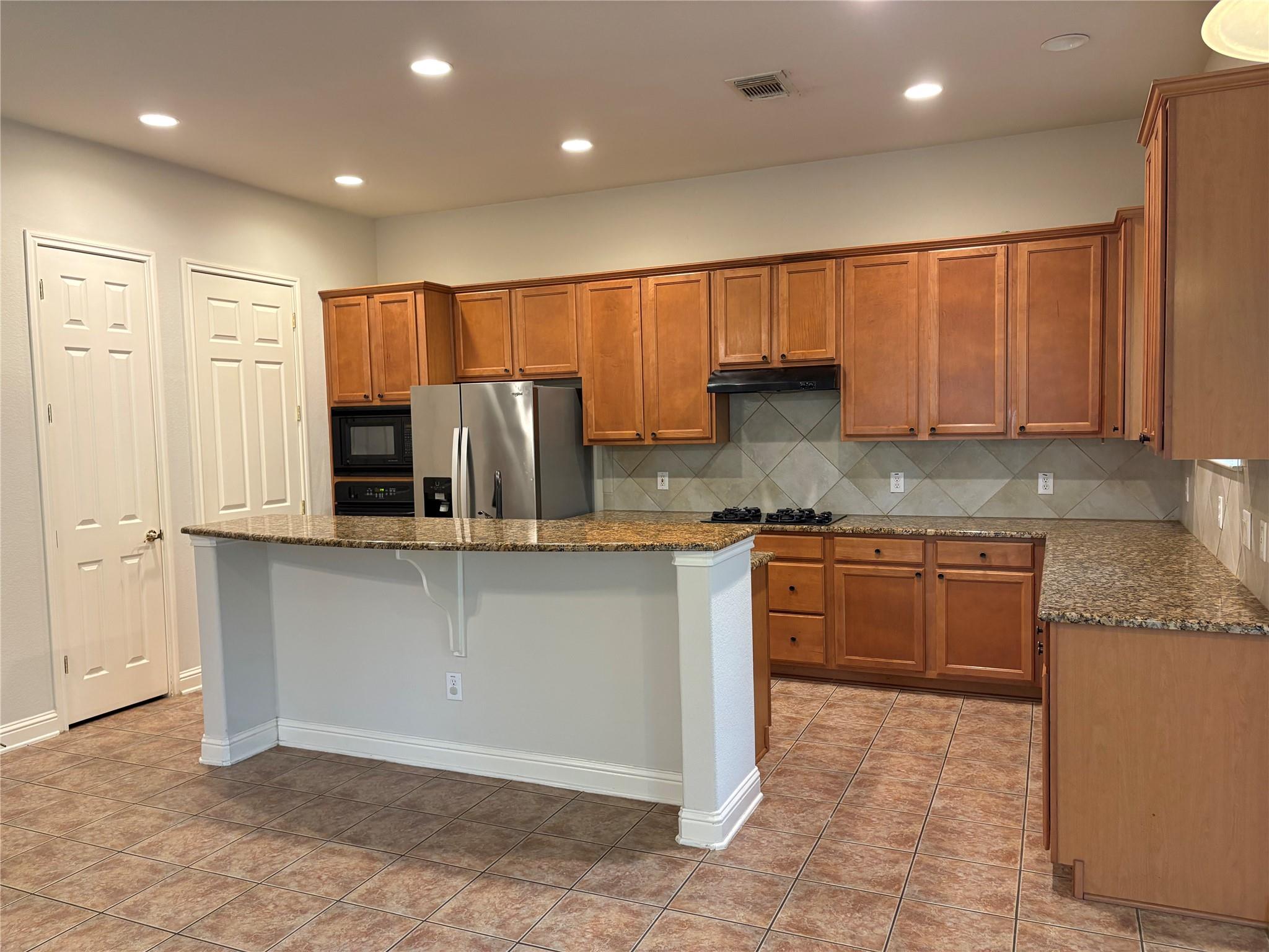 15209 Interlachen DR