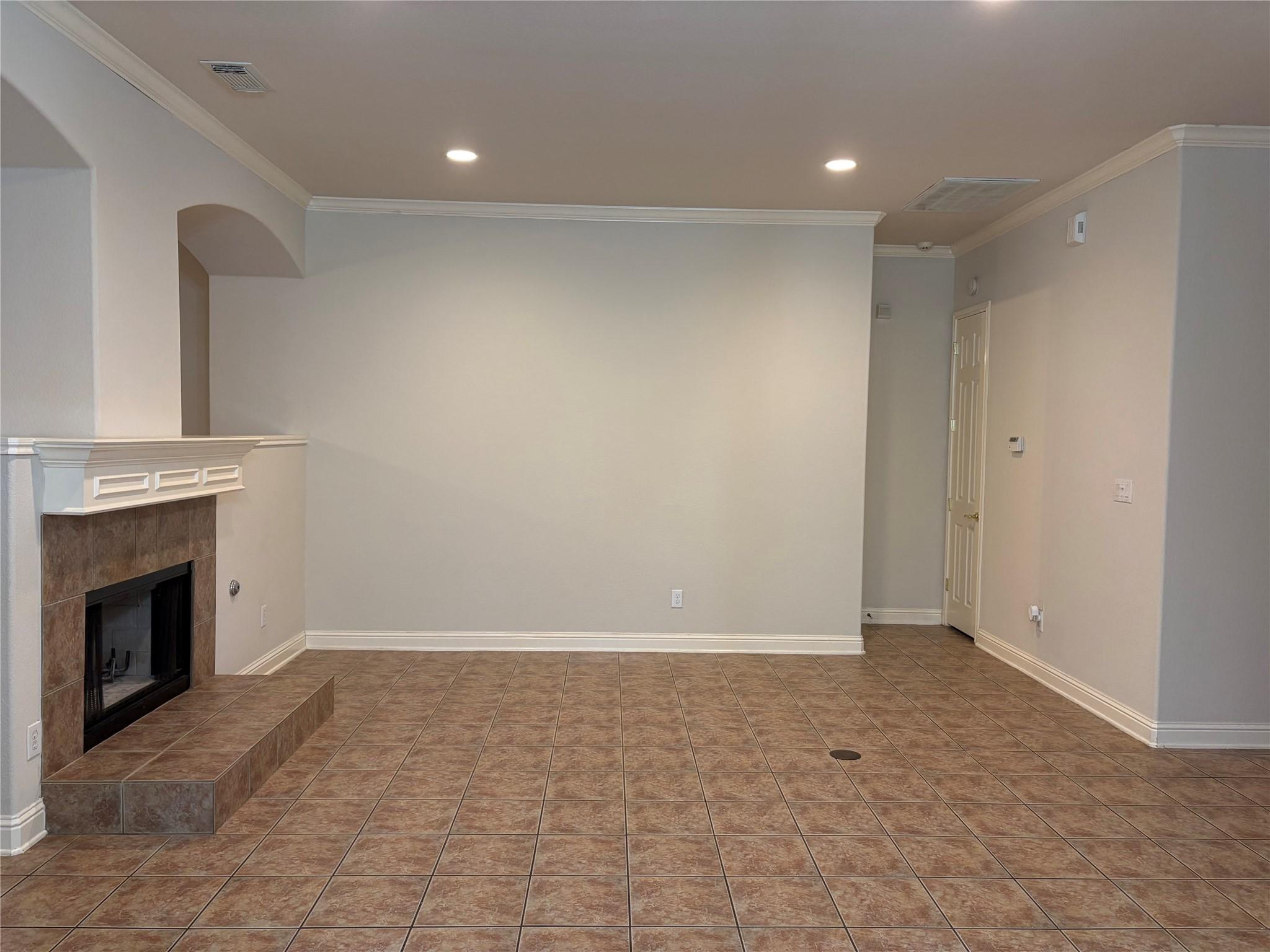 15209 Interlachen DR