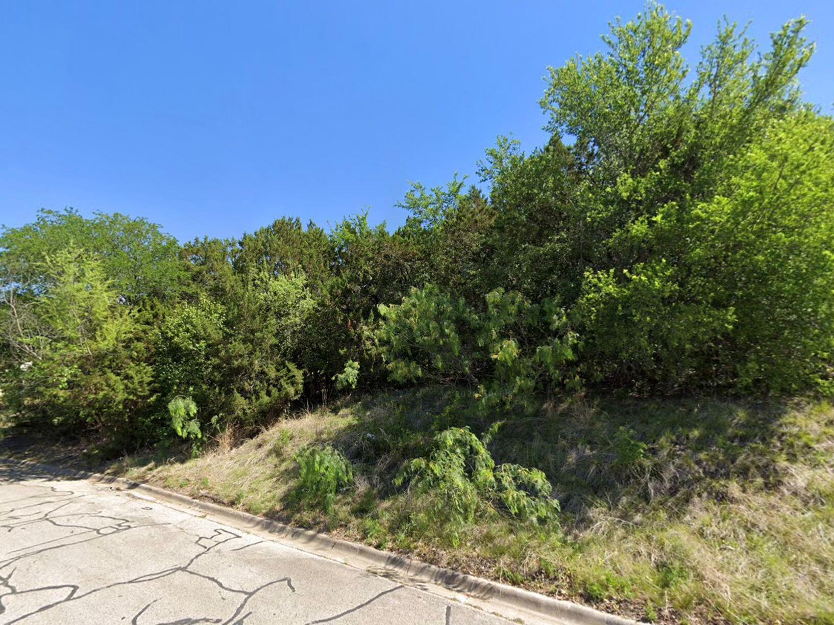 4614 Arrowhead DR