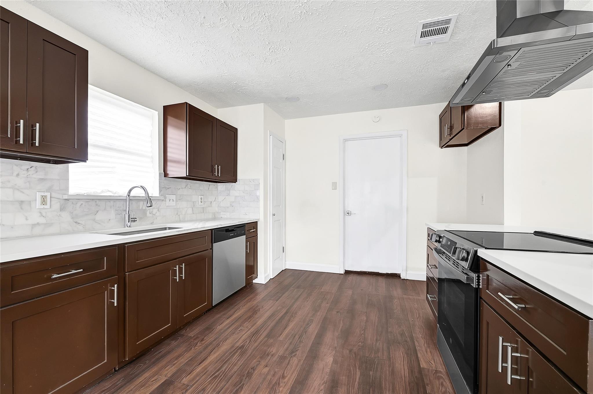 15907 Timber Valley Drive