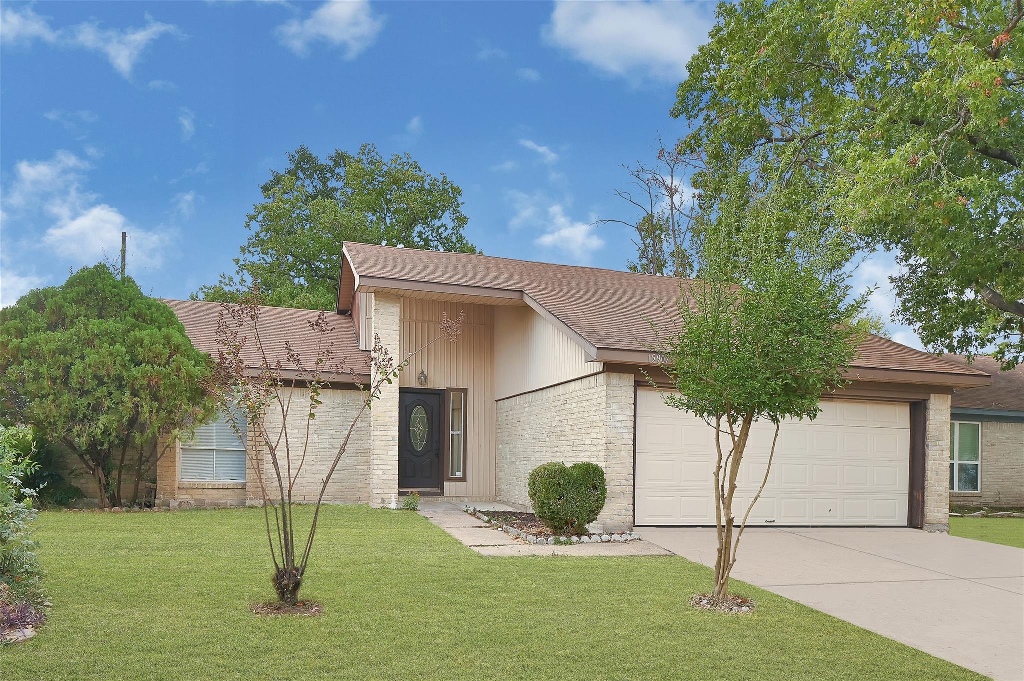 15907 Timber Valley Drive