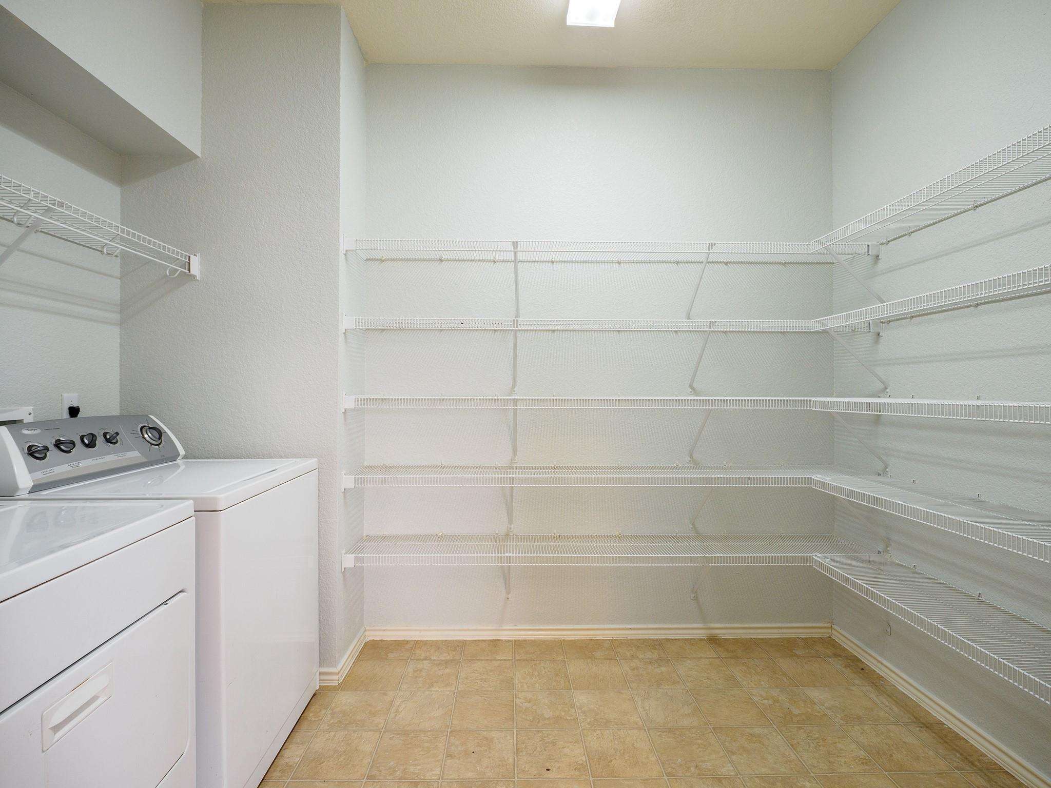 13504 Richard Nixon ST
