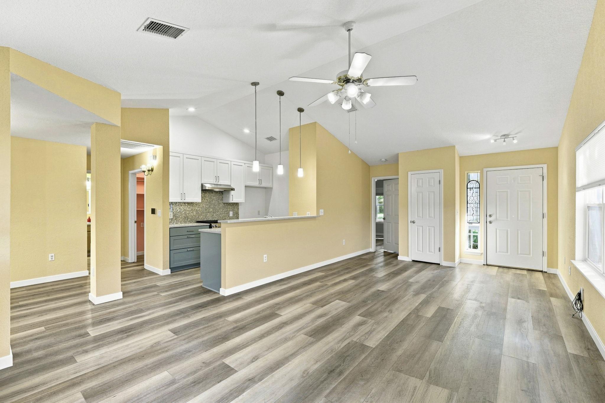 196 Prairie Springs LOOP